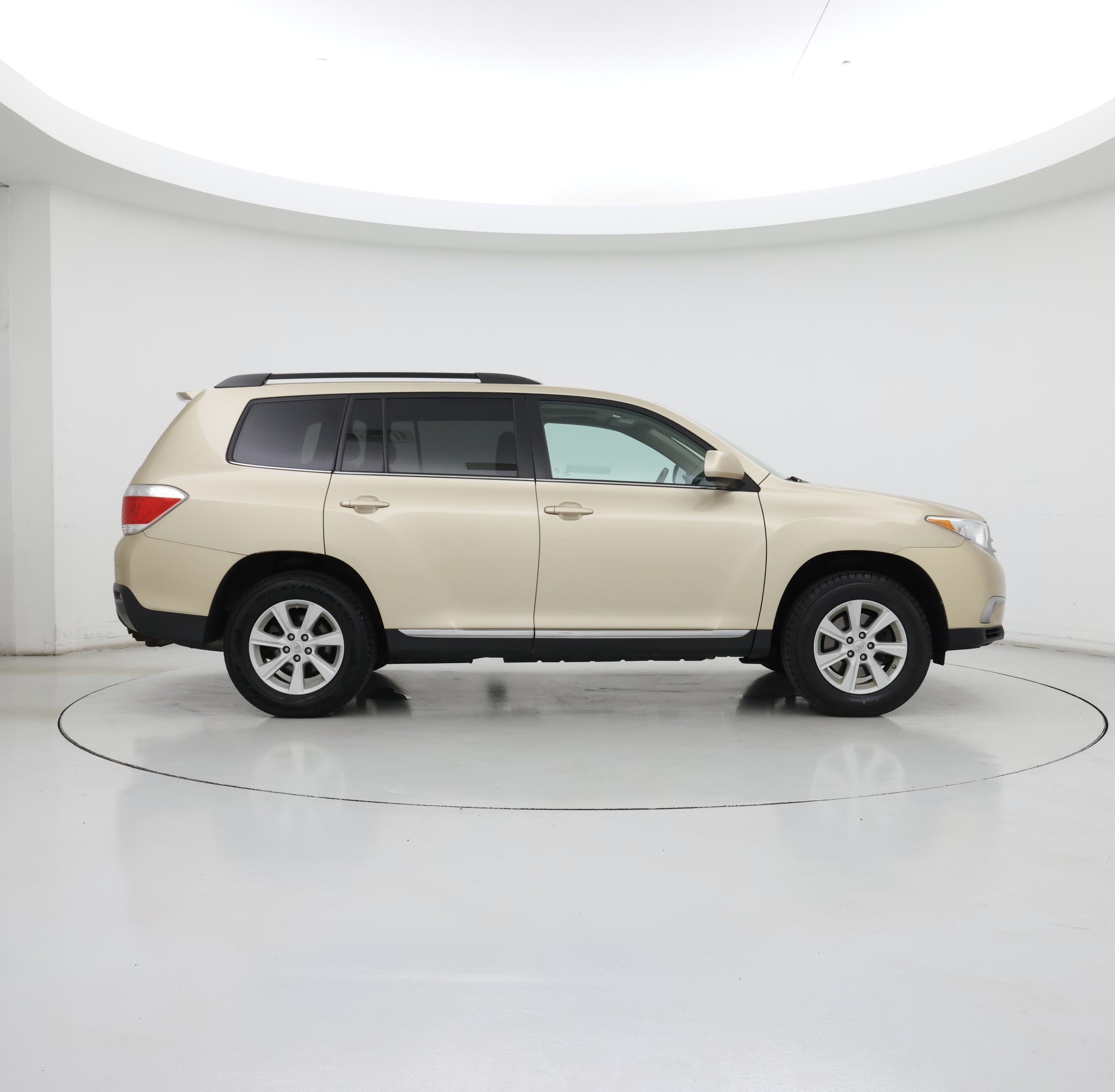 Thumbnail: 2013 Toyota Highlander - 7