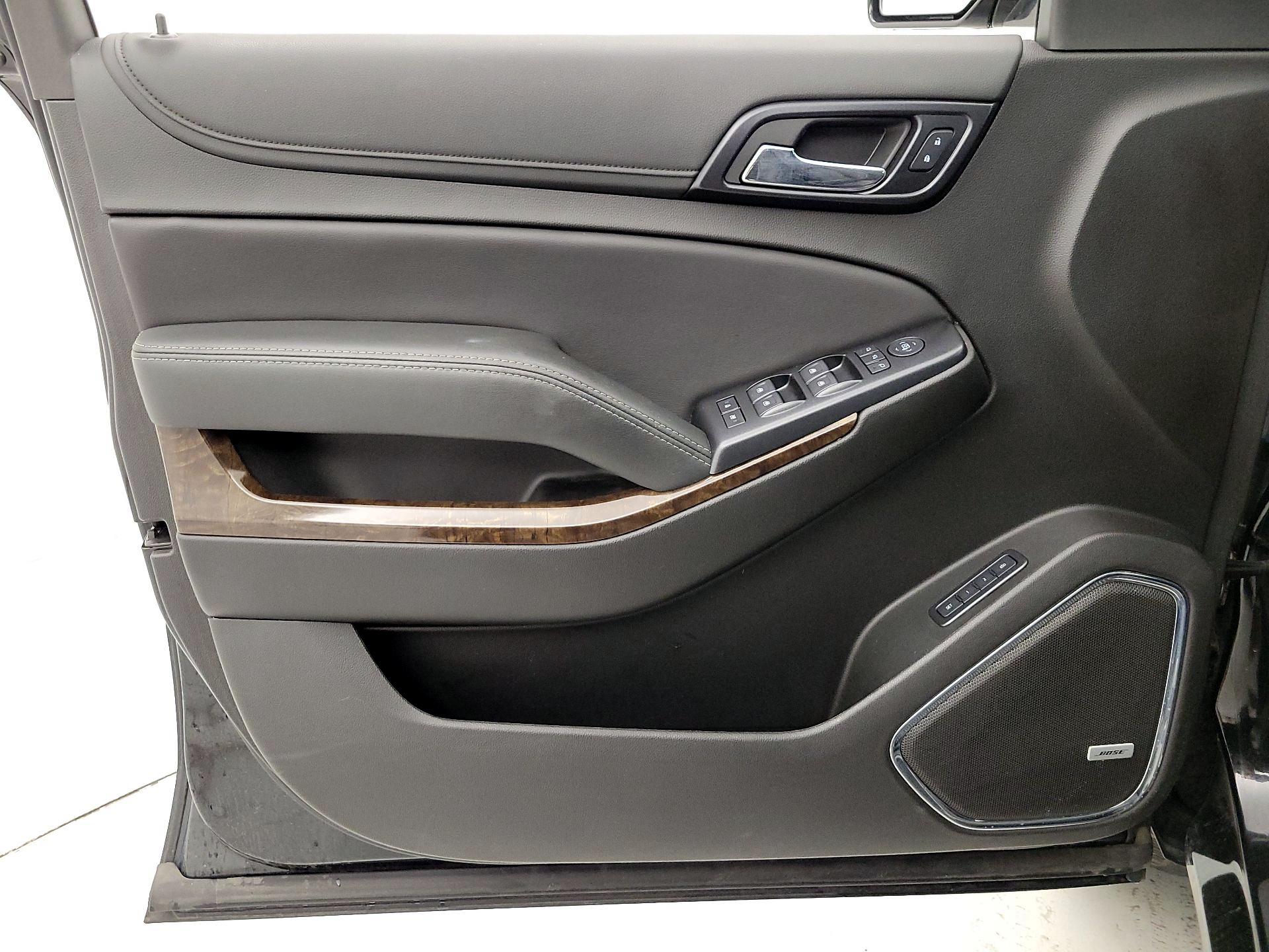 Thumbnail: 2019 Chevrolet Tahoe - 12