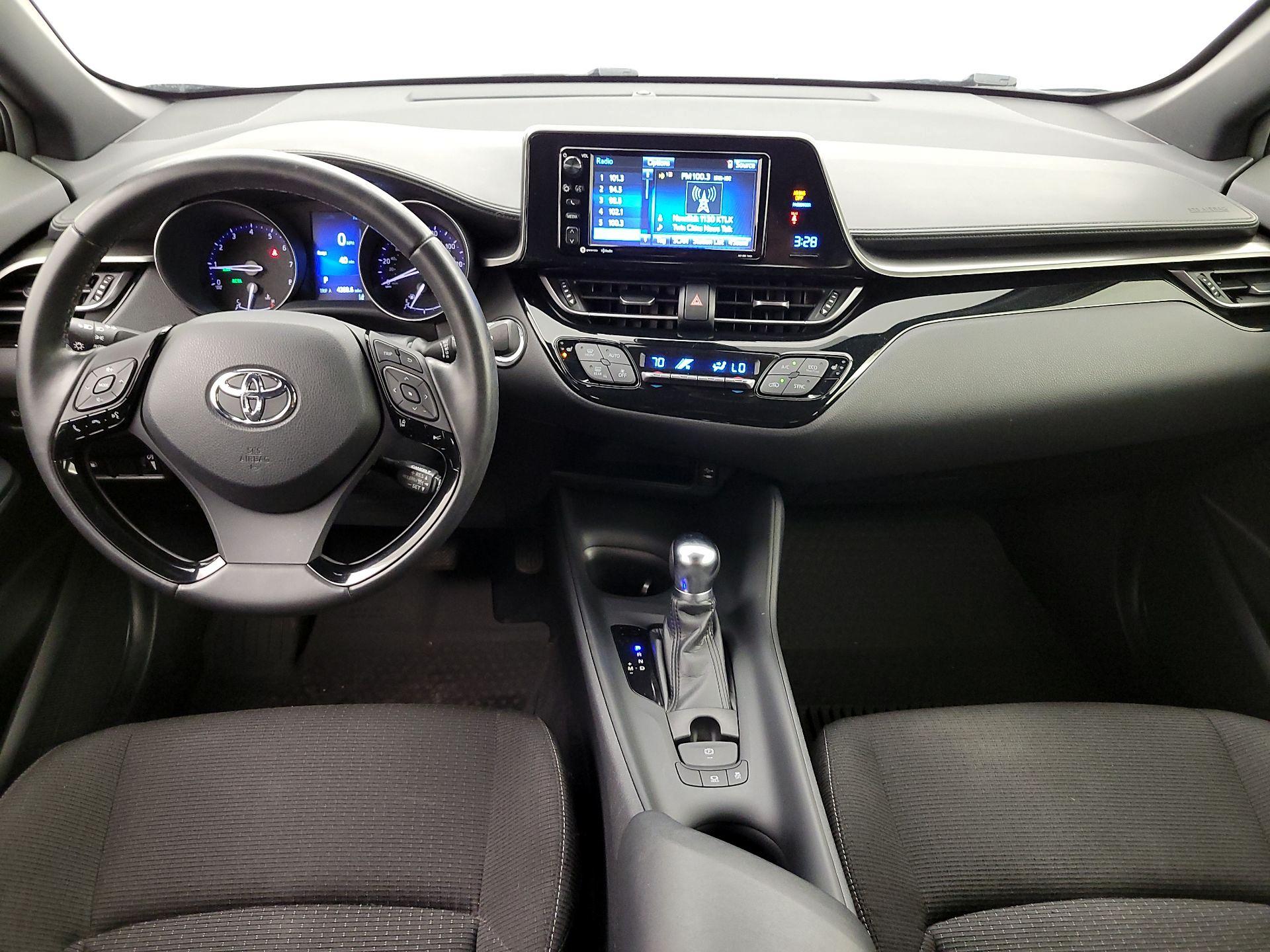 Thumbnail: 2018 Toyota C-HR - 9