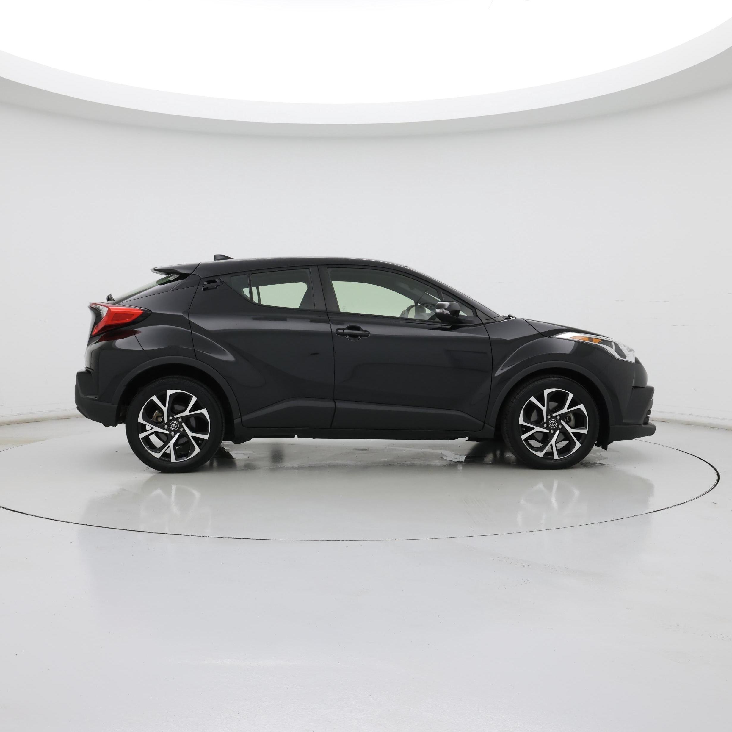 Thumbnail: 2018 Toyota C-HR - 7