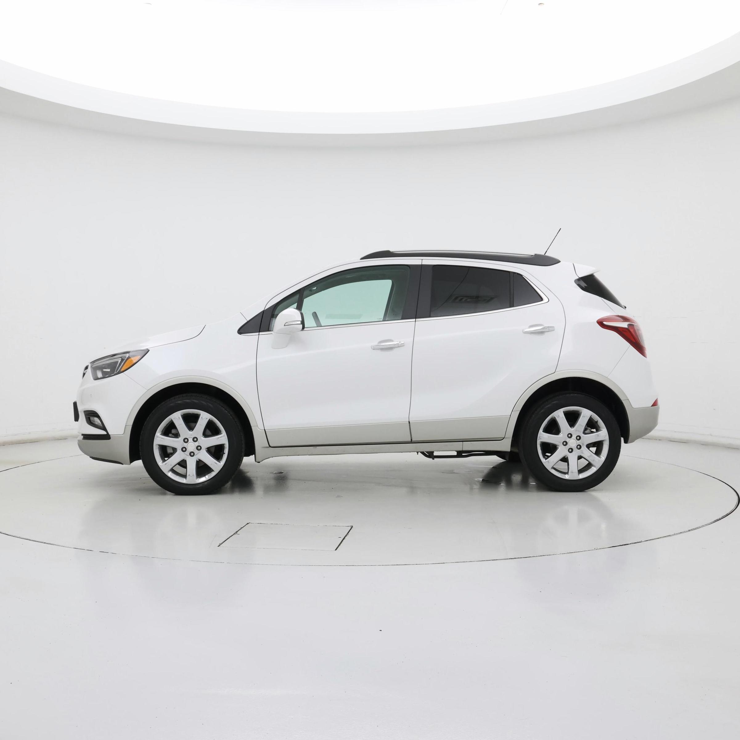 Thumbnail: 2018 Buick Encore - 3