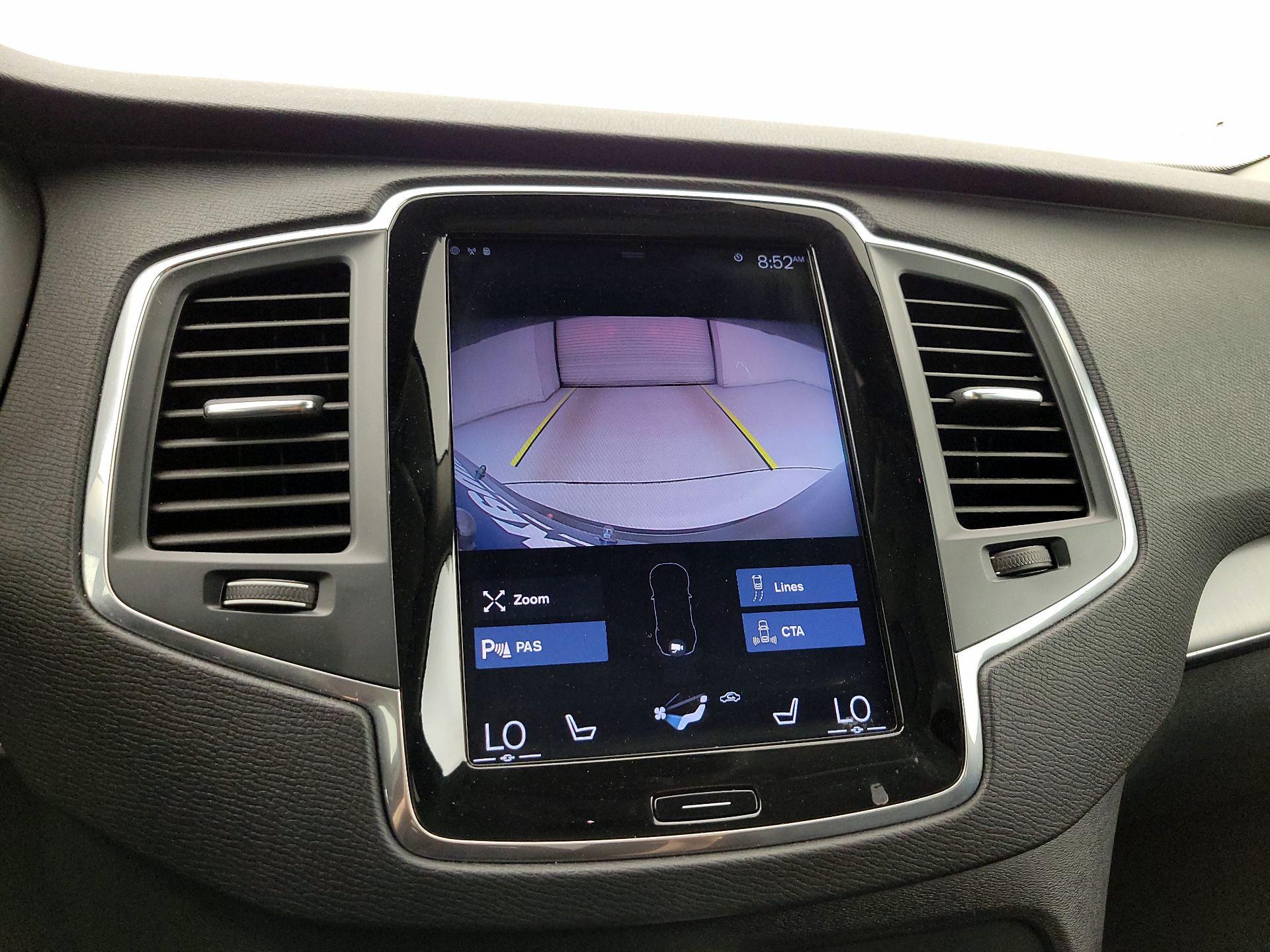 Thumbnail: 2022 Volvo XC90 - 15