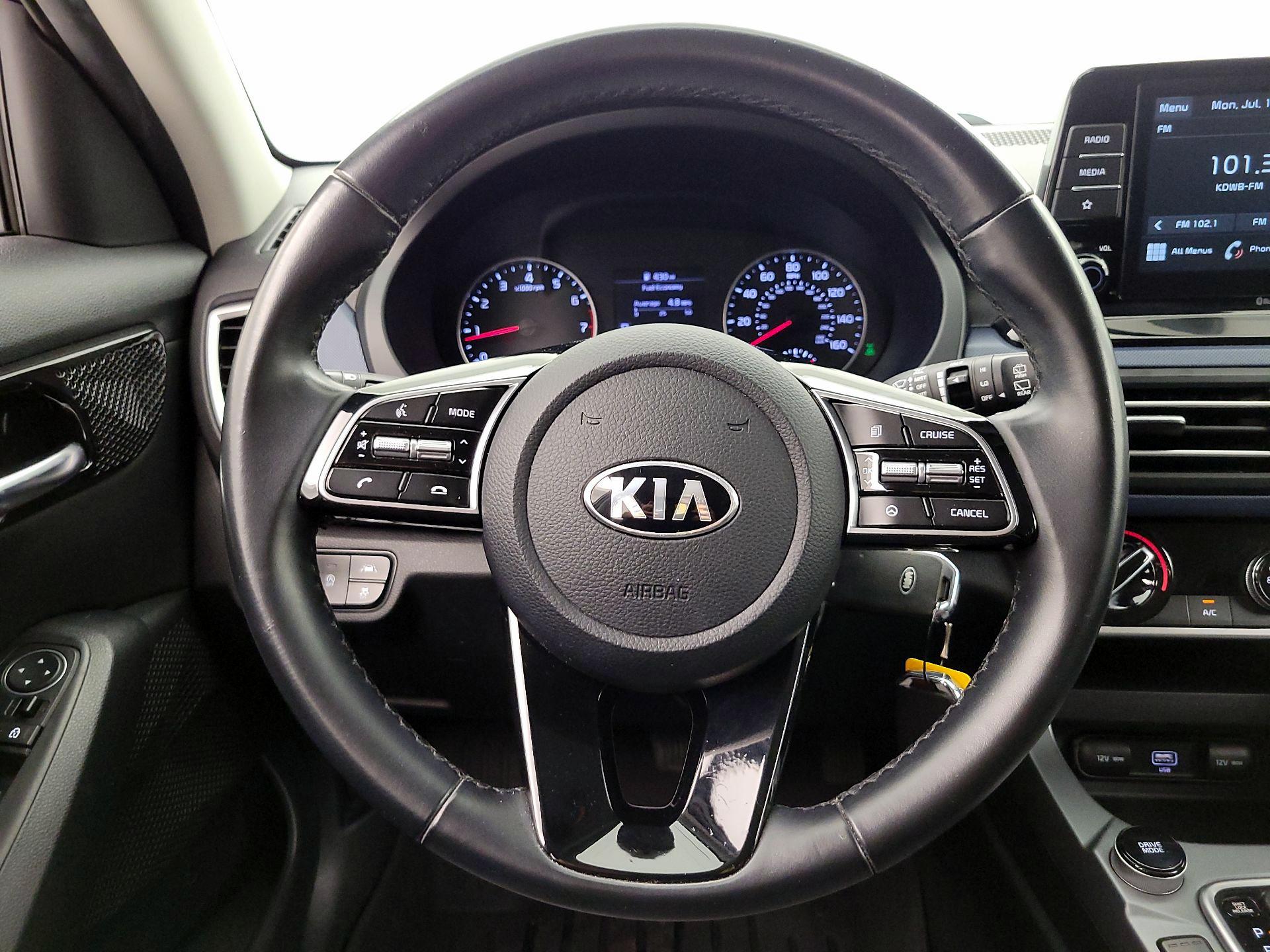 Thumbnail: 2021 Kia Seltos - 10