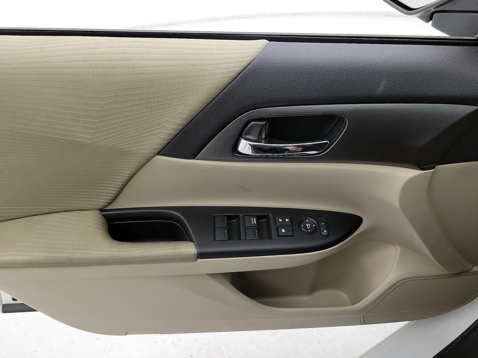 Thumbnail: 2014 Honda Accord - 12
