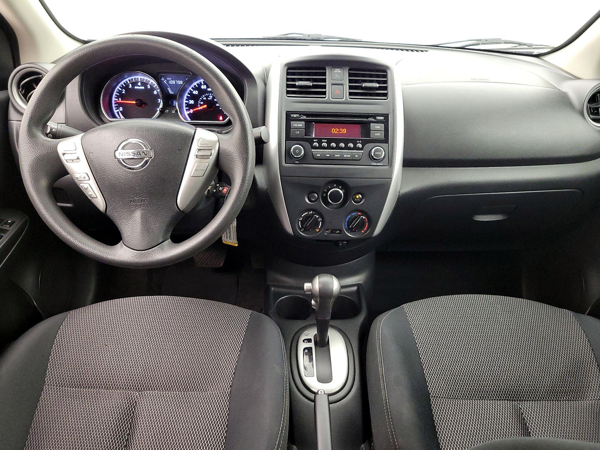 Thumbnail: 2015 Nissan Versa - 9