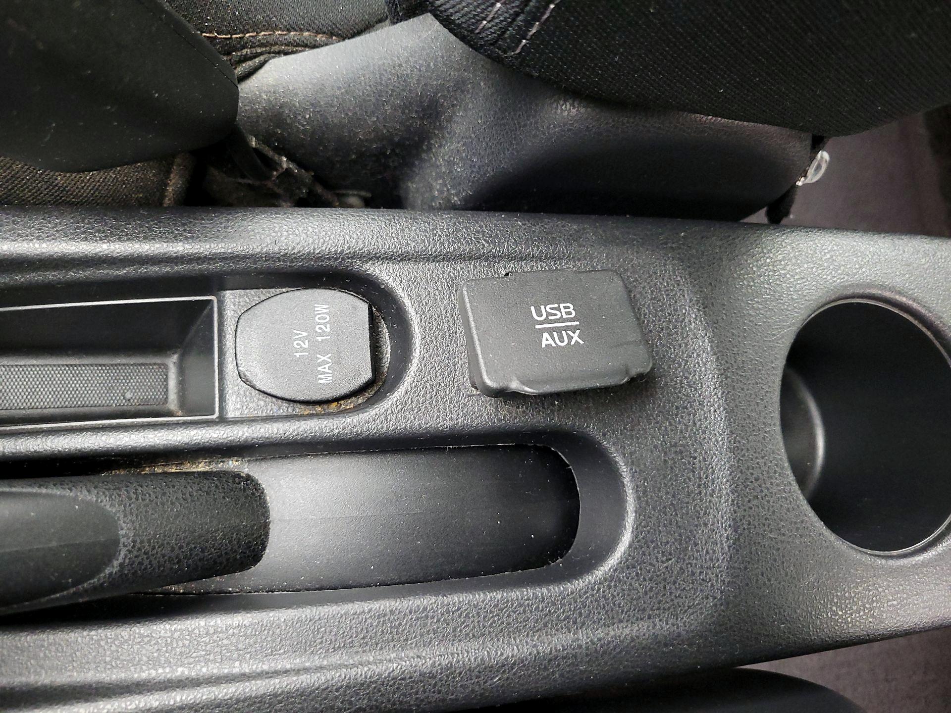 Thumbnail: 2015 Nissan Versa - 17