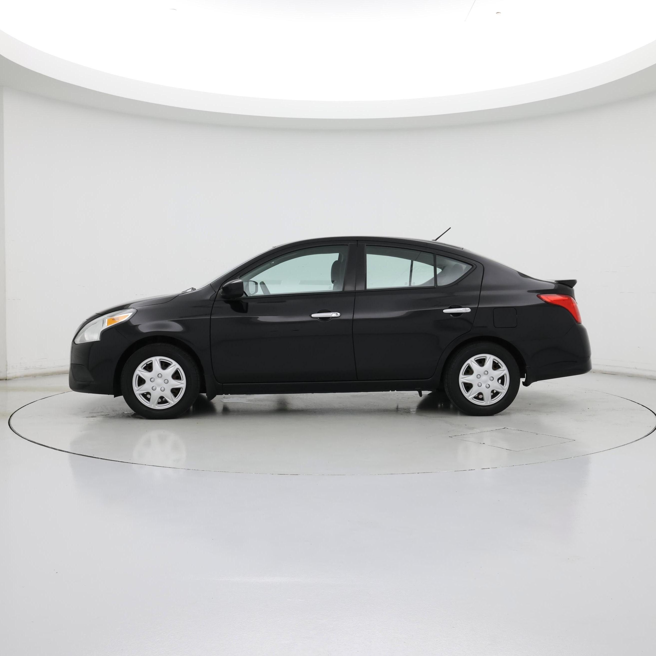 Thumbnail: 2015 Nissan Versa - 3