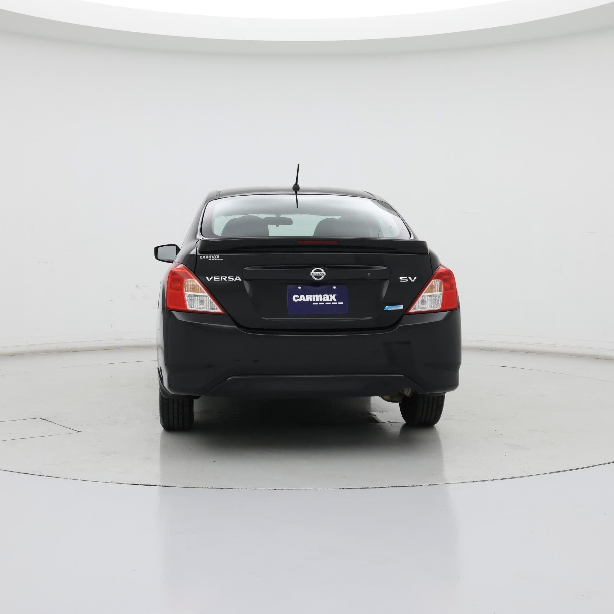 Thumbnail: 2015 Nissan Versa - 6