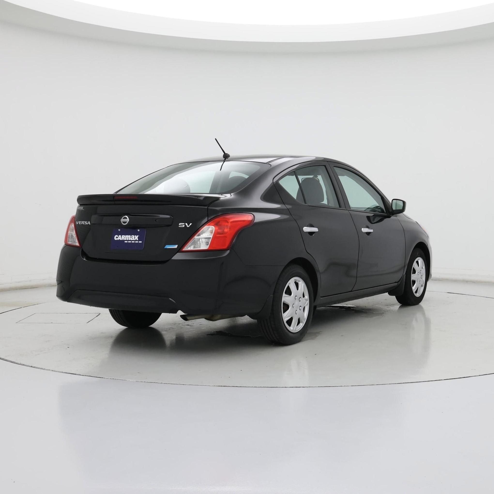 Thumbnail: 2015 Nissan Versa - 8