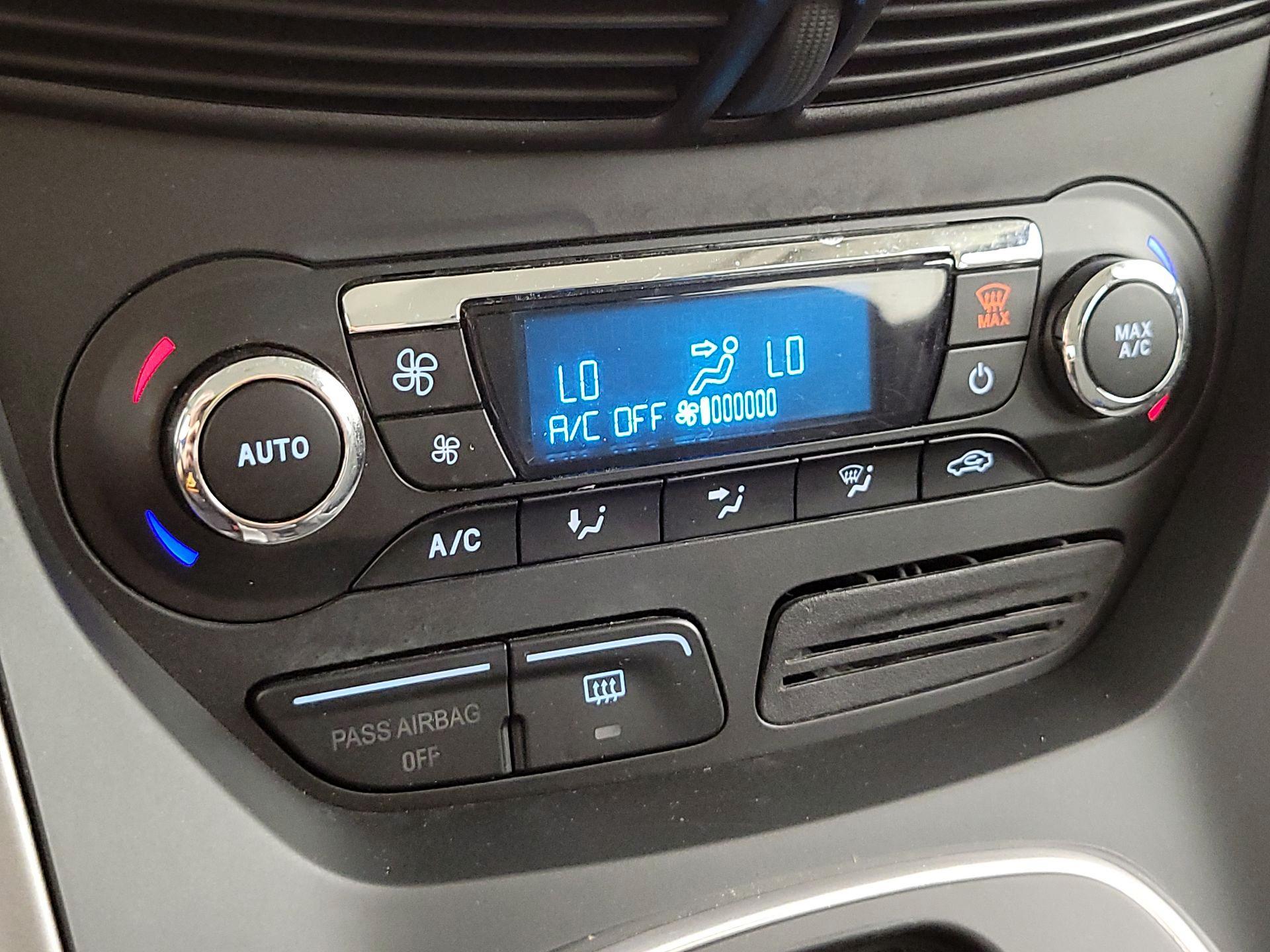 Thumbnail: 2013 Ford C-Max - 15