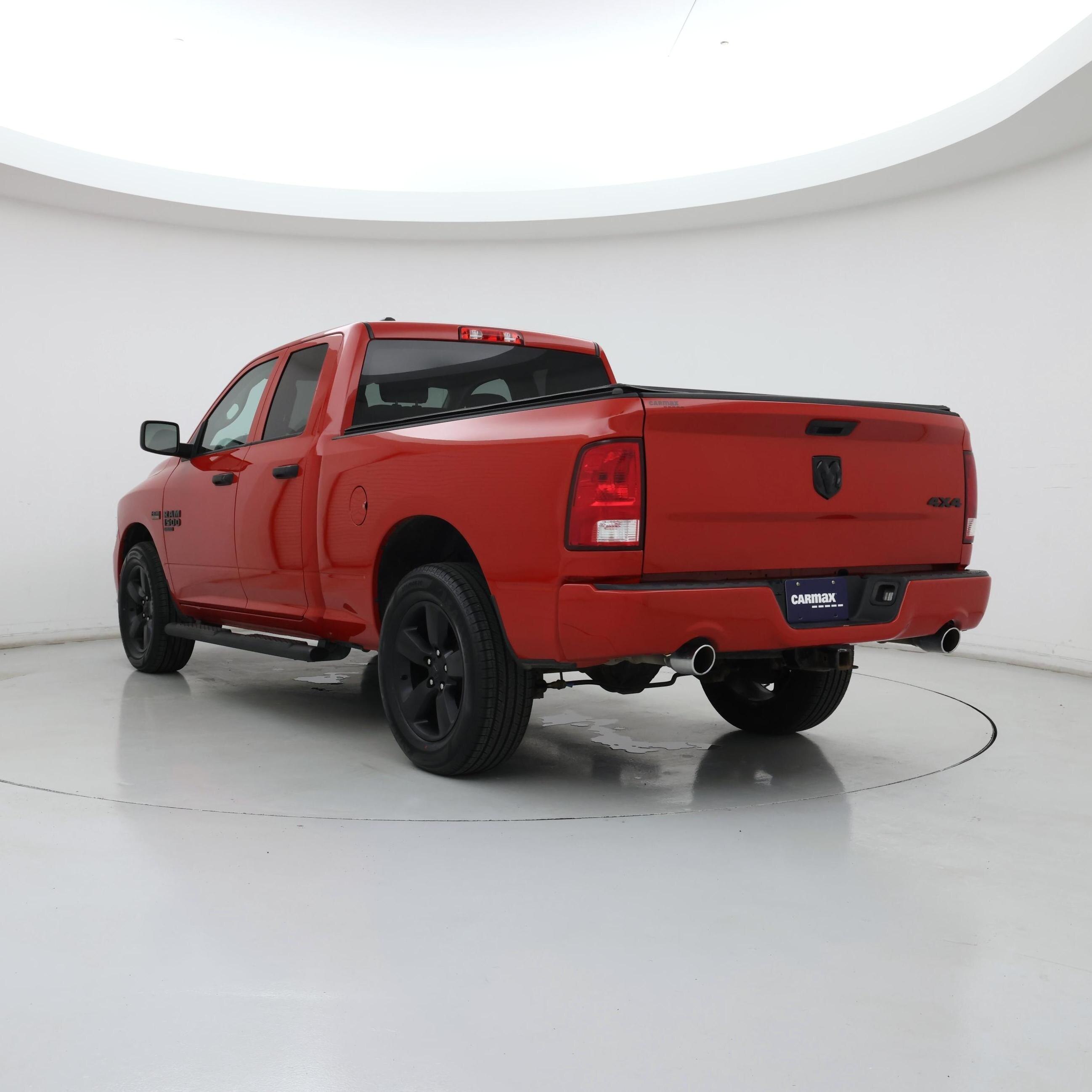 Thumbnail: 2019 RAM 1500 Classic - 2