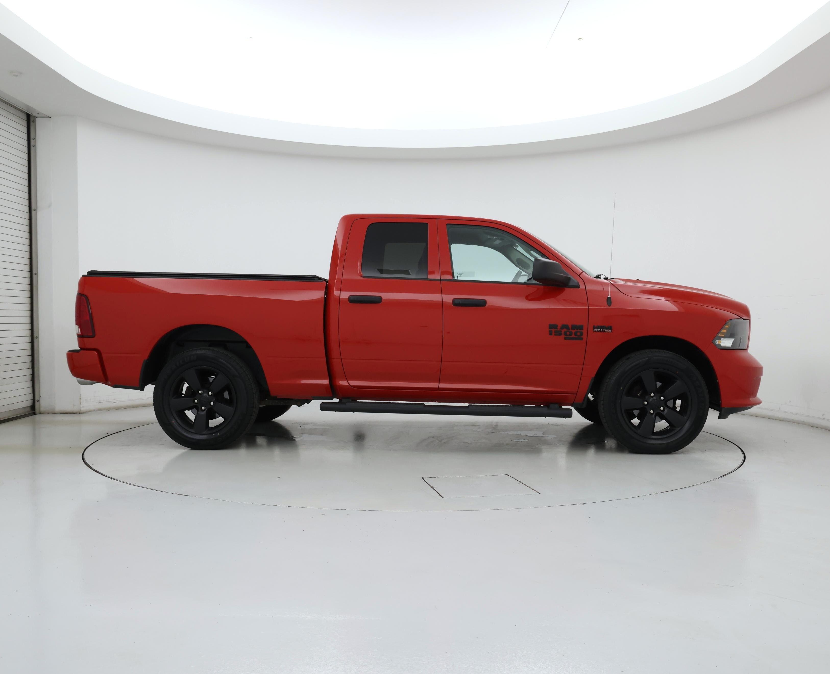 Thumbnail: 2019 RAM 1500 Classic - 7