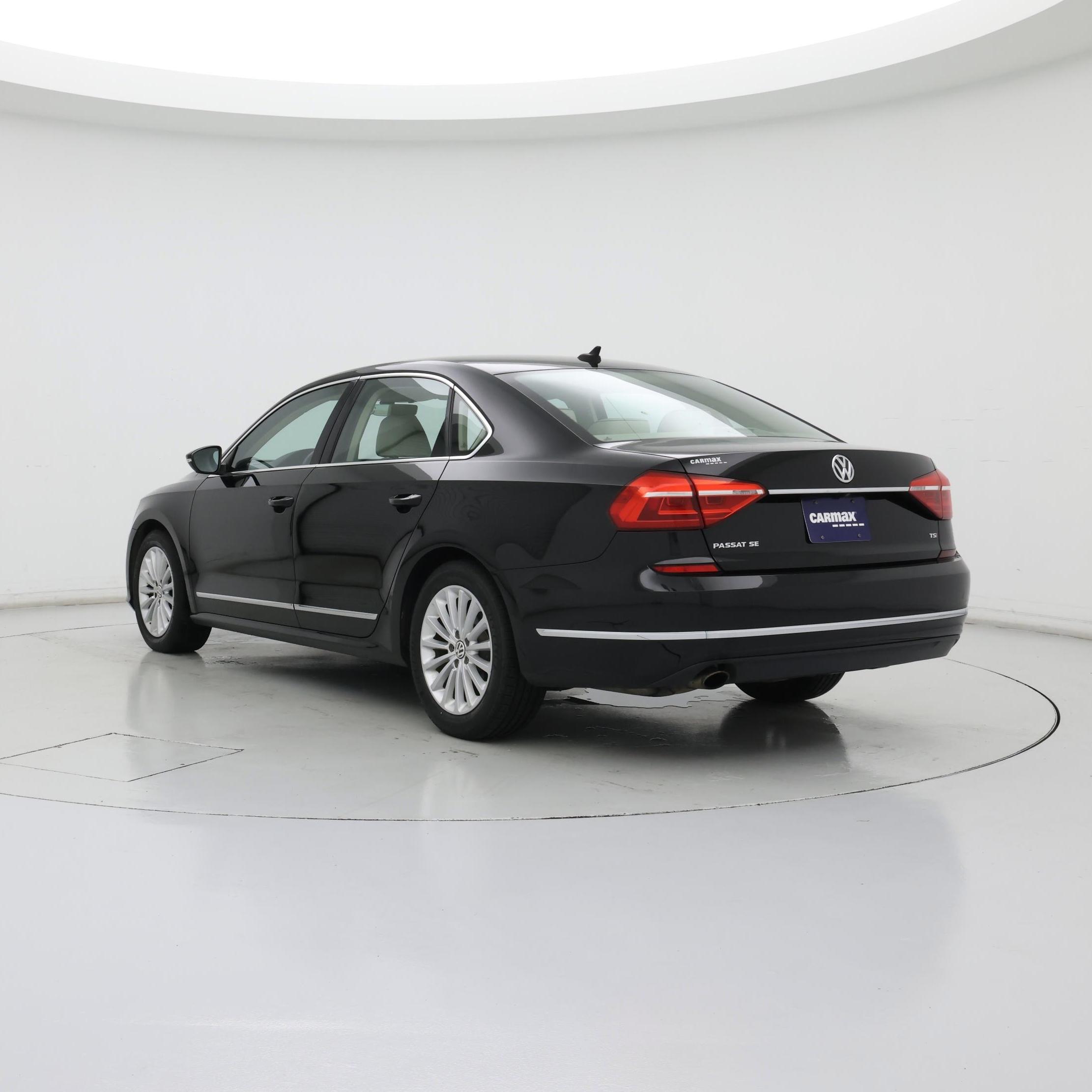 Thumbnail: 2016 Volkswagen Passat - 2