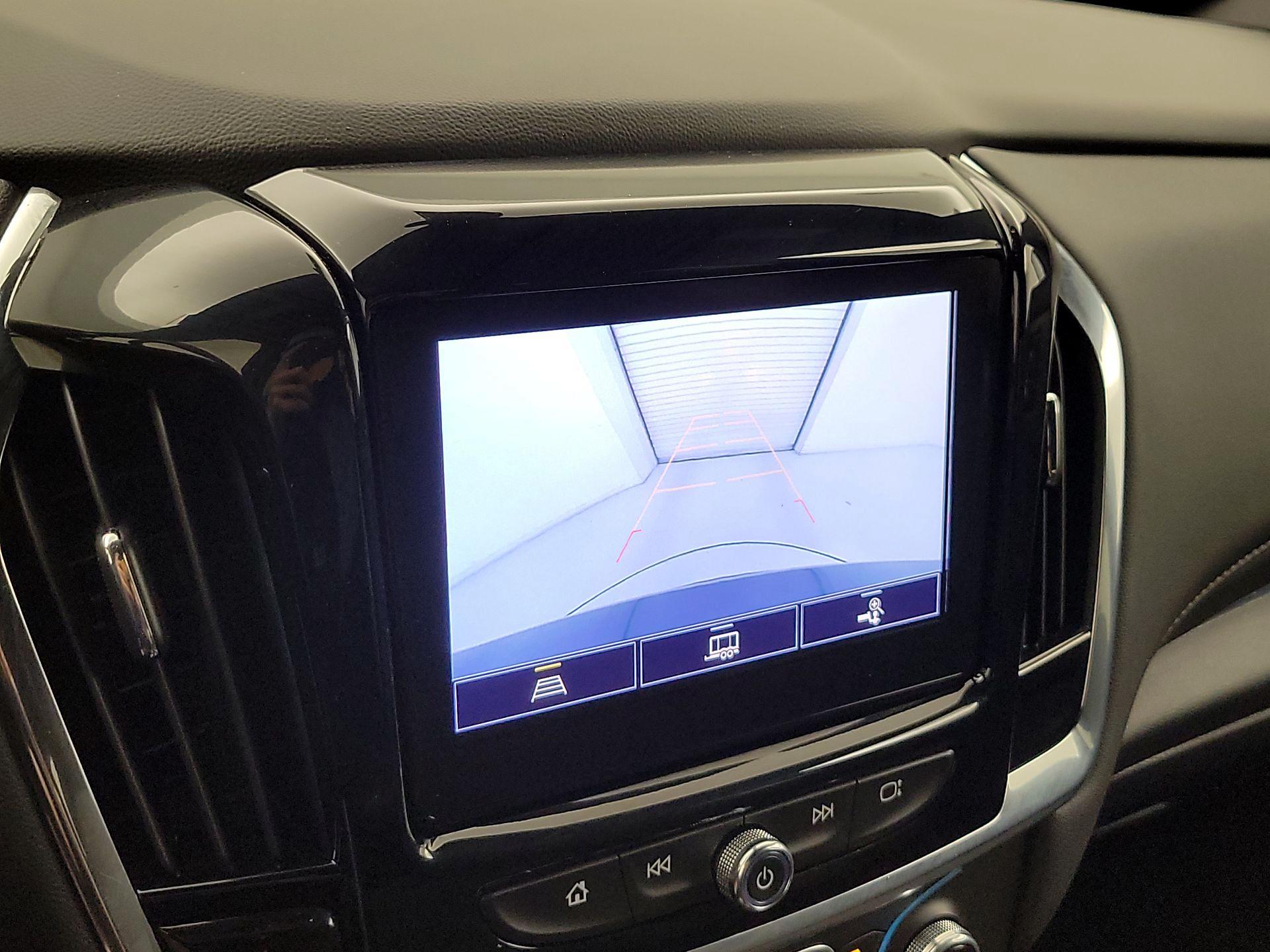Thumbnail: 2023 Chevrolet Traverse - 14