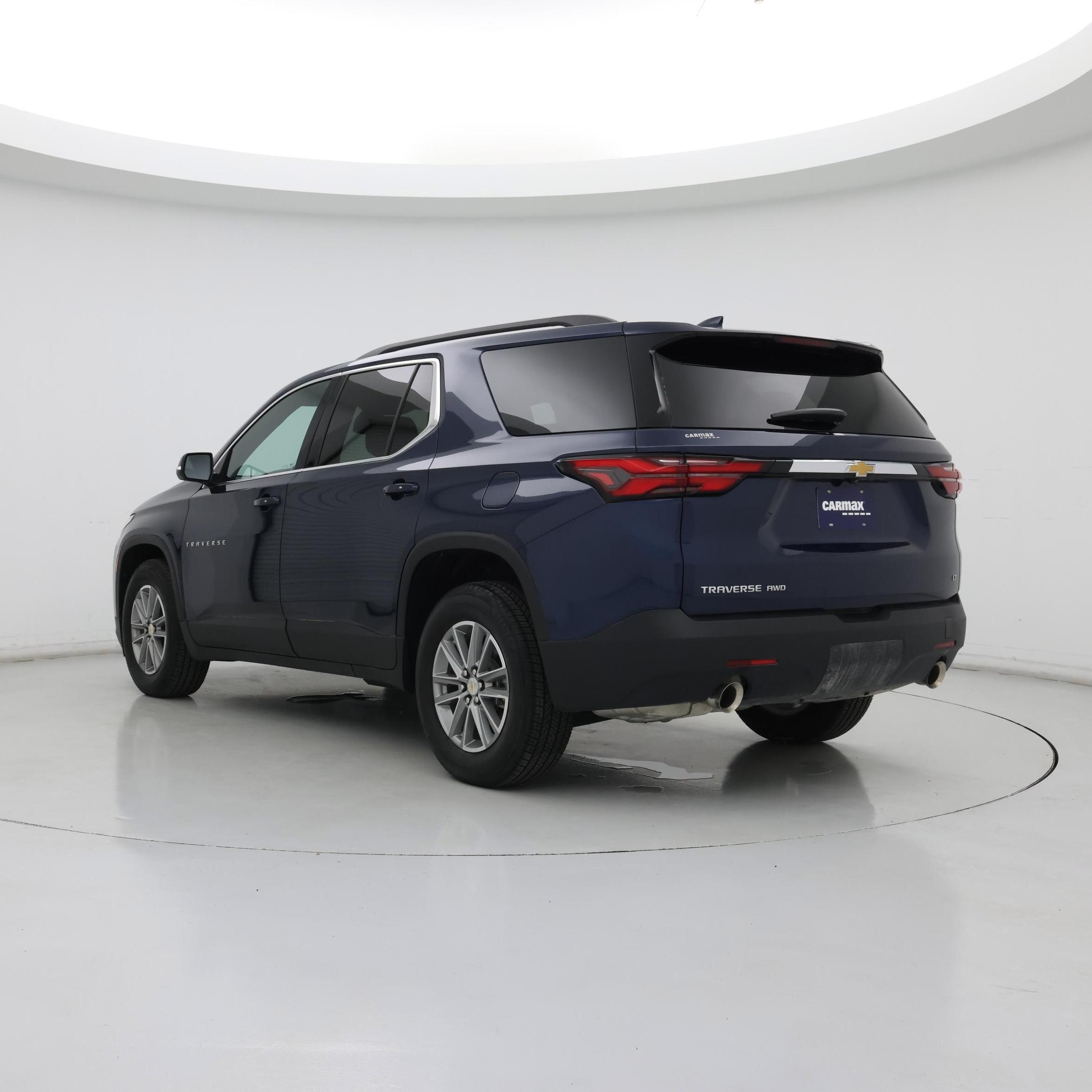 Thumbnail: 2023 Chevrolet Traverse - 2