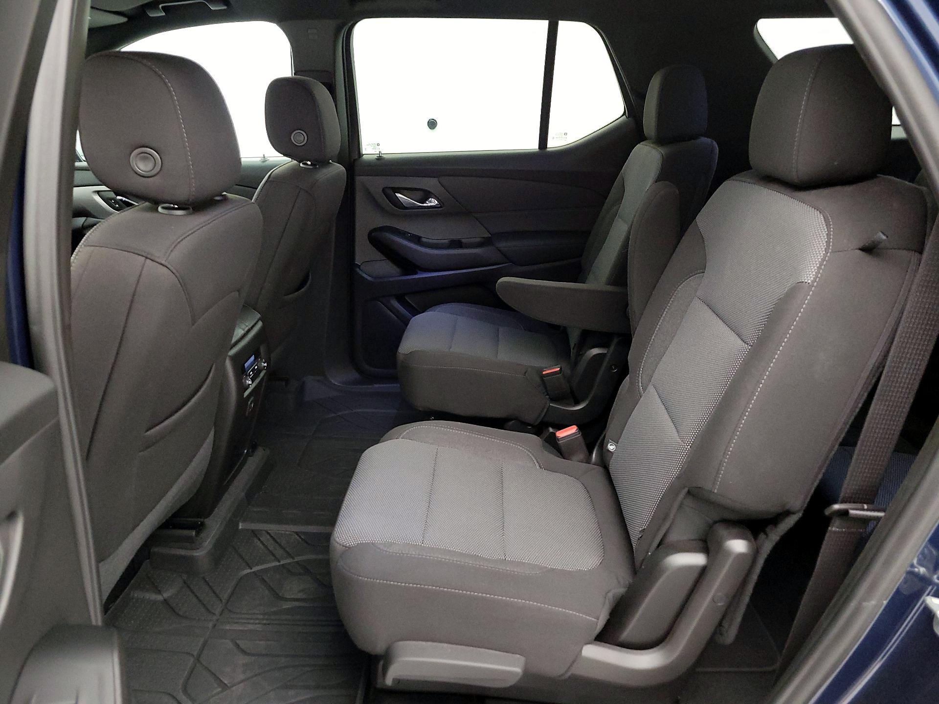Thumbnail: 2023 Chevrolet Traverse - 19