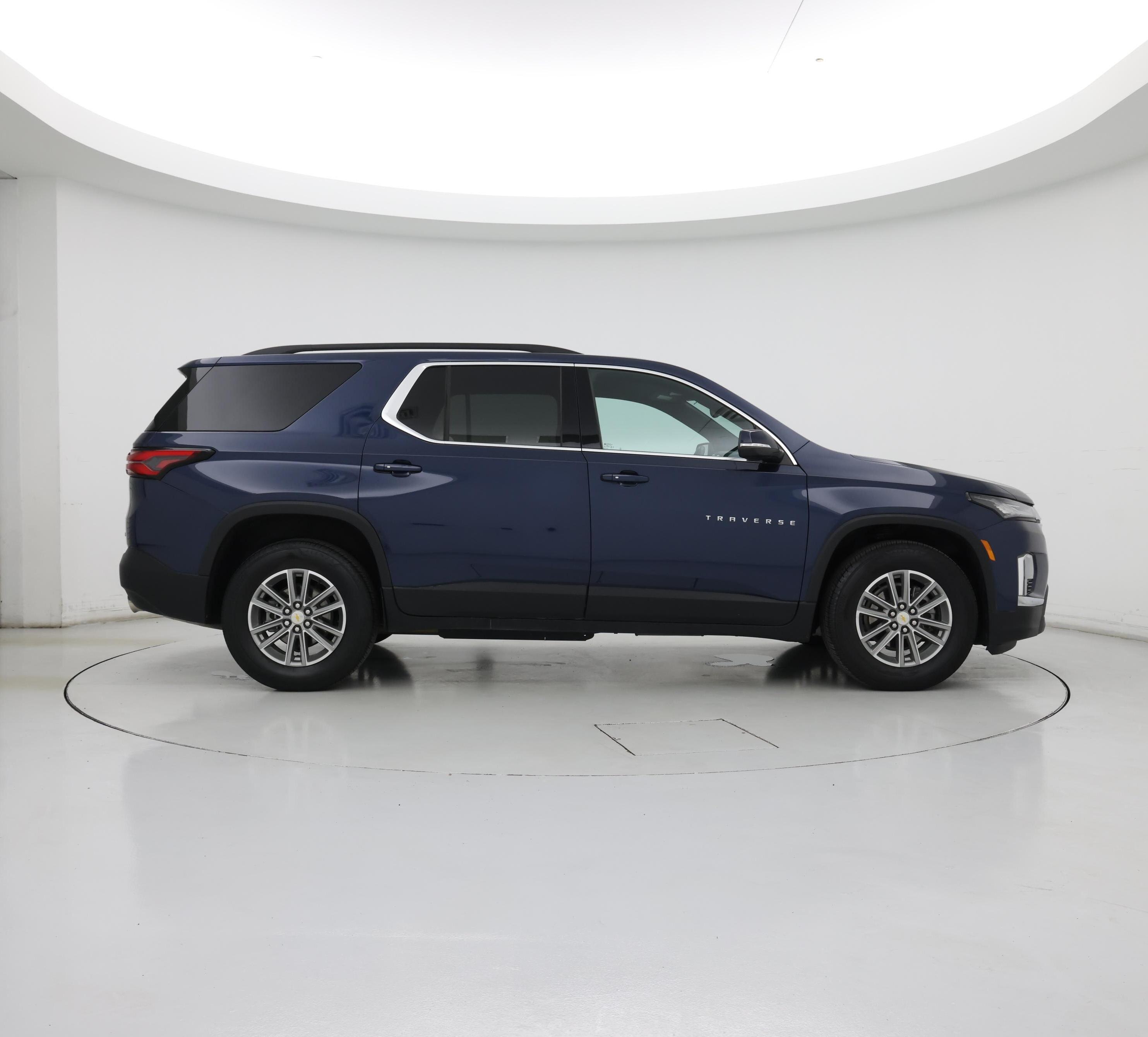 Thumbnail: 2023 Chevrolet Traverse - 7