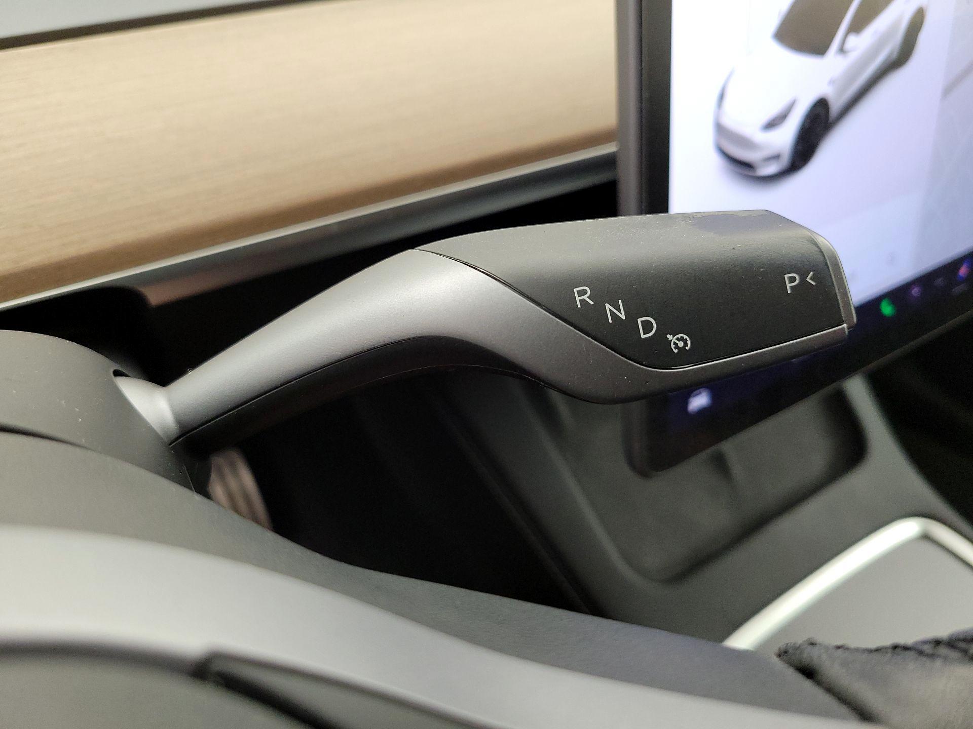 Thumbnail: 2022 Tesla Model Y - 17