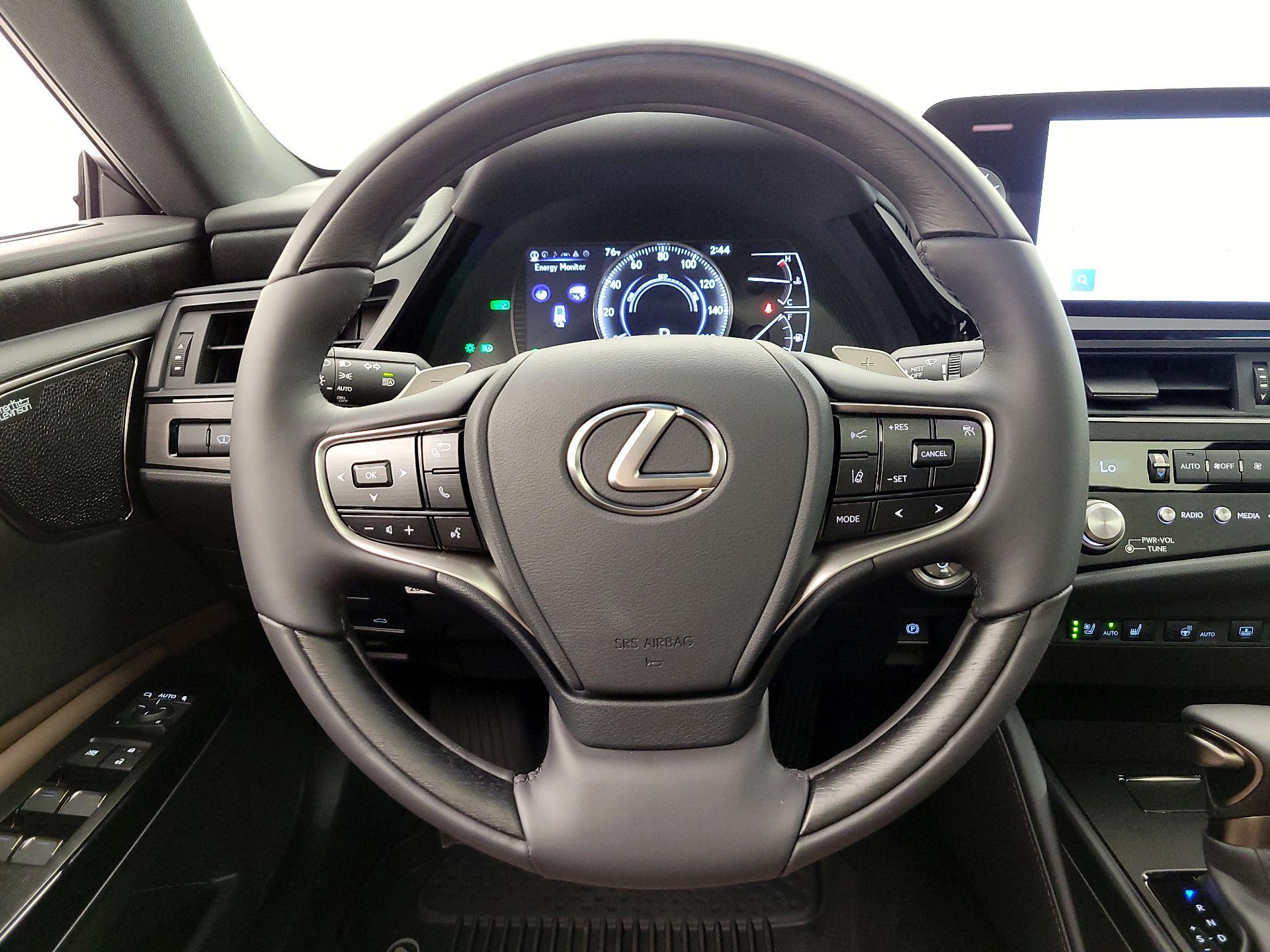 Thumbnail: 2025 Lexus ES - 10