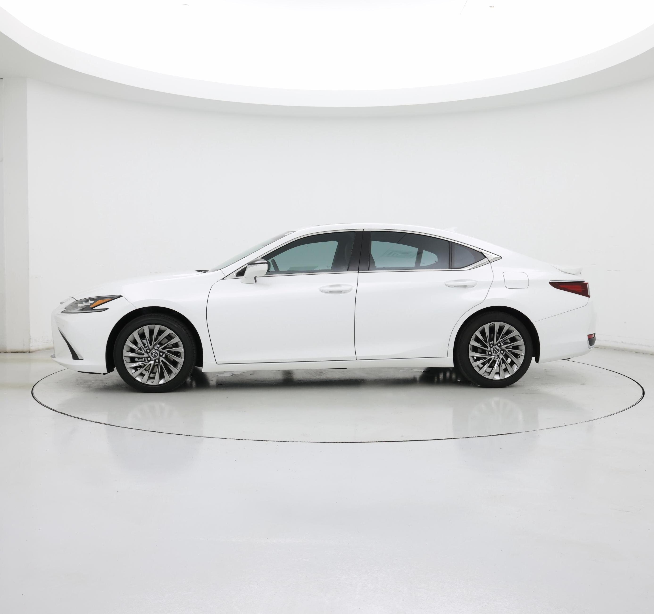 Thumbnail: 2025 Lexus ES - 3