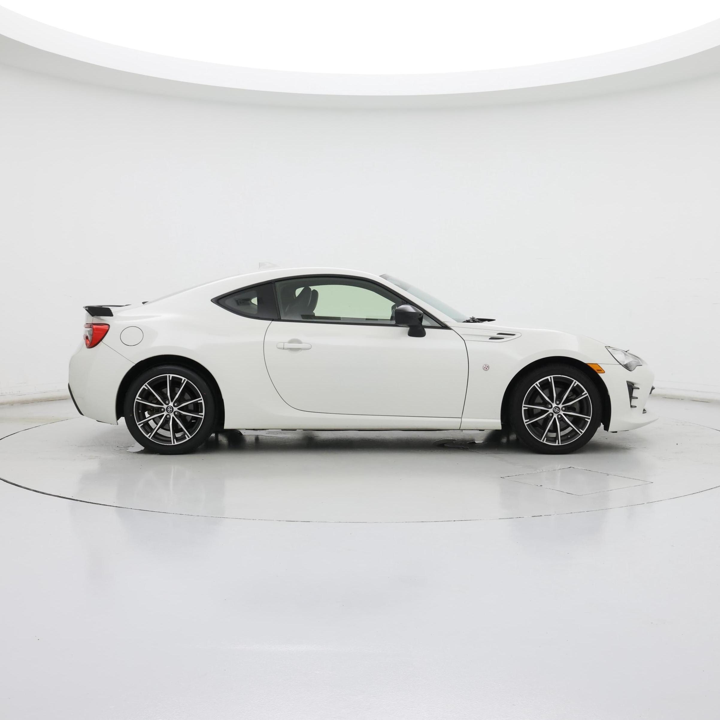 Thumbnail: 2018 Toyota 86 - 7