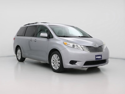 Silver 2016 Toyota Sienna LE