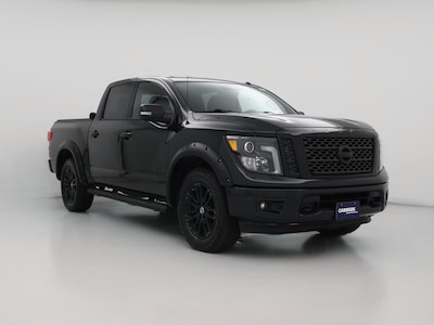 Black 2019 Nissan Titan SV