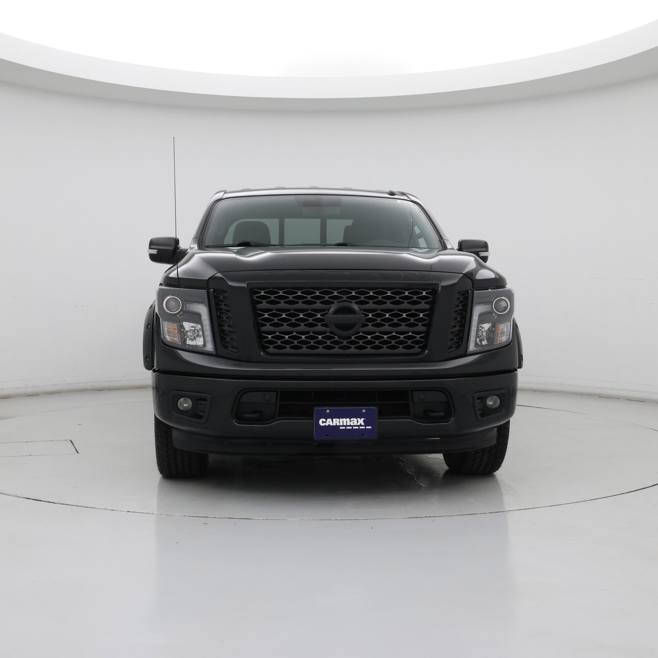 Thumbnail: 2019 Nissan Titan - 5