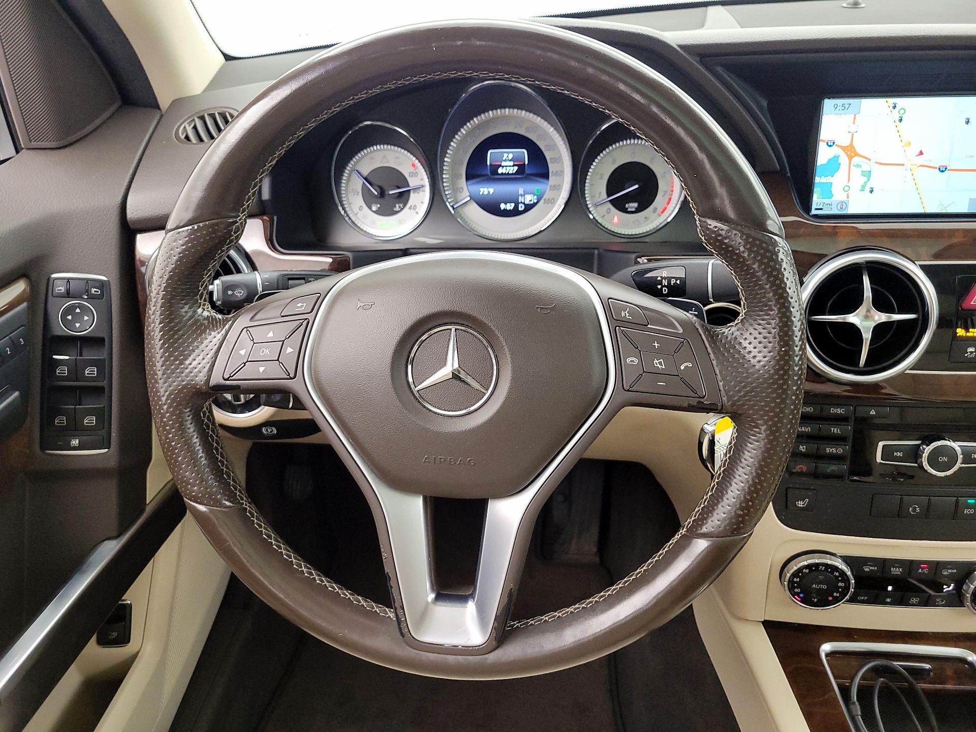 Thumbnail: 2015 Mercedes-Benz GLK - 10