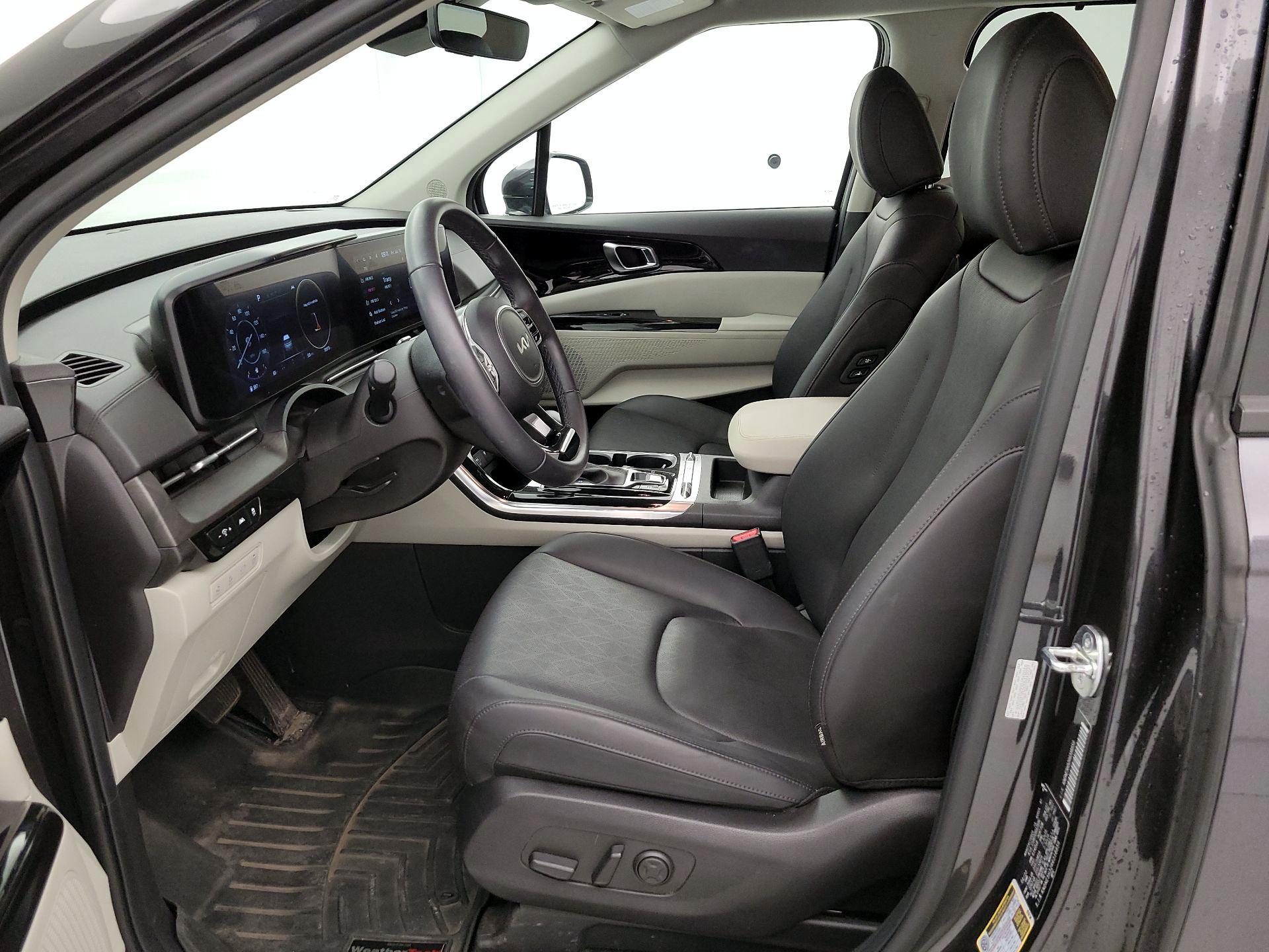 Thumbnail: 2024 Kia Carnival - 11