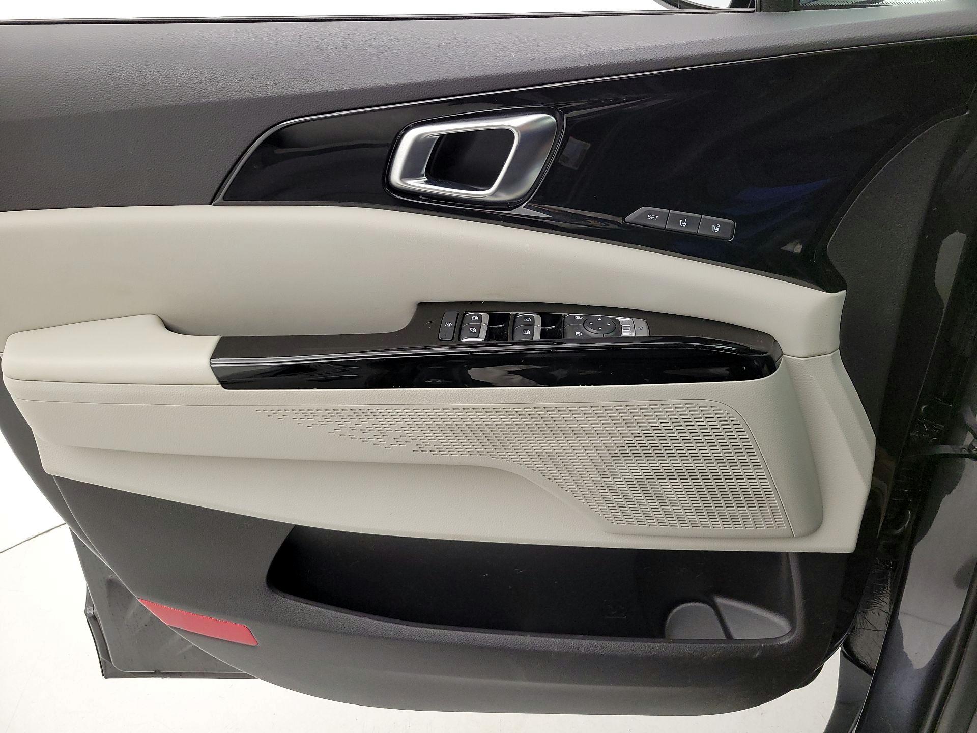 Thumbnail: 2024 Kia Carnival - 12