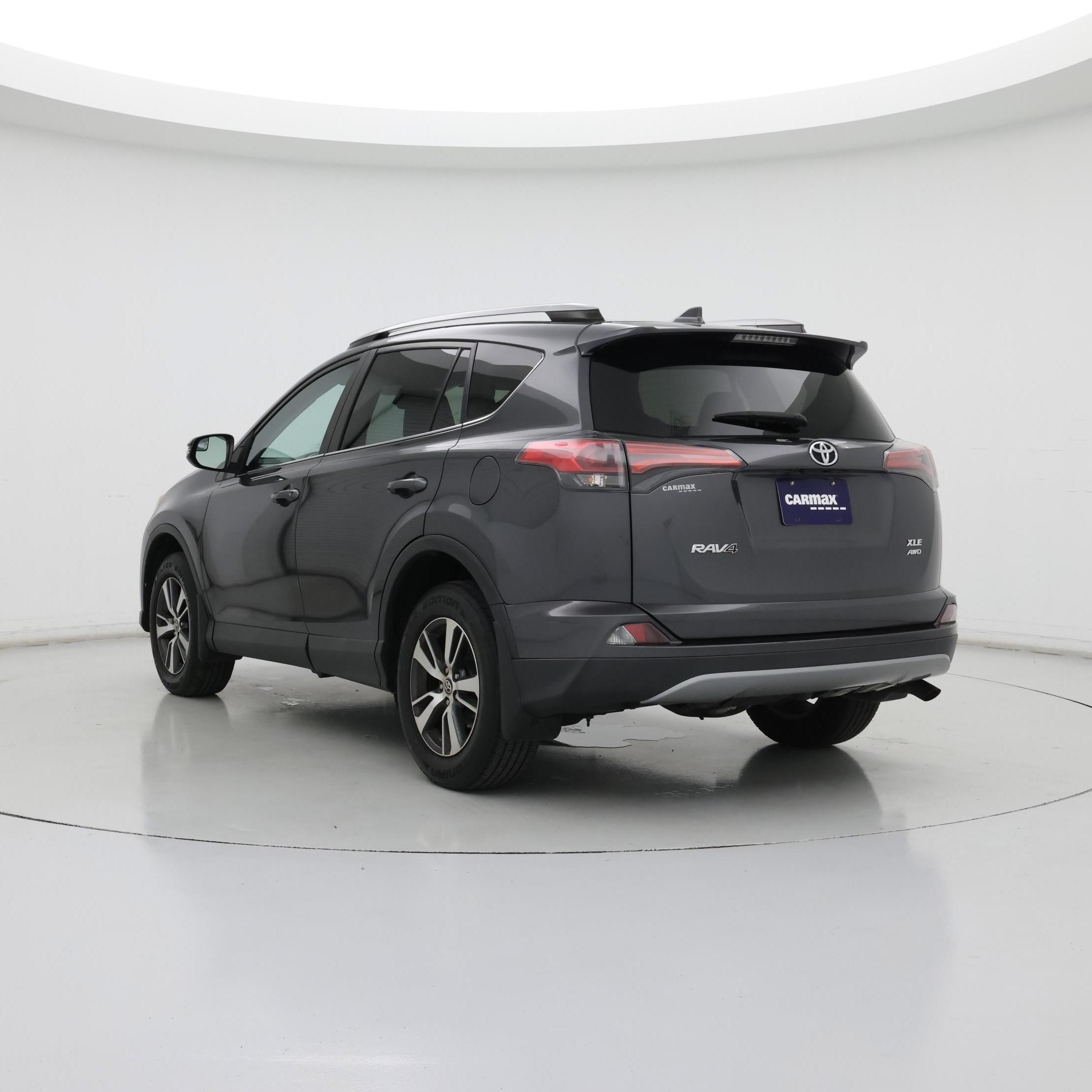 Thumbnail: 2017 Toyota RAV4 - 2
