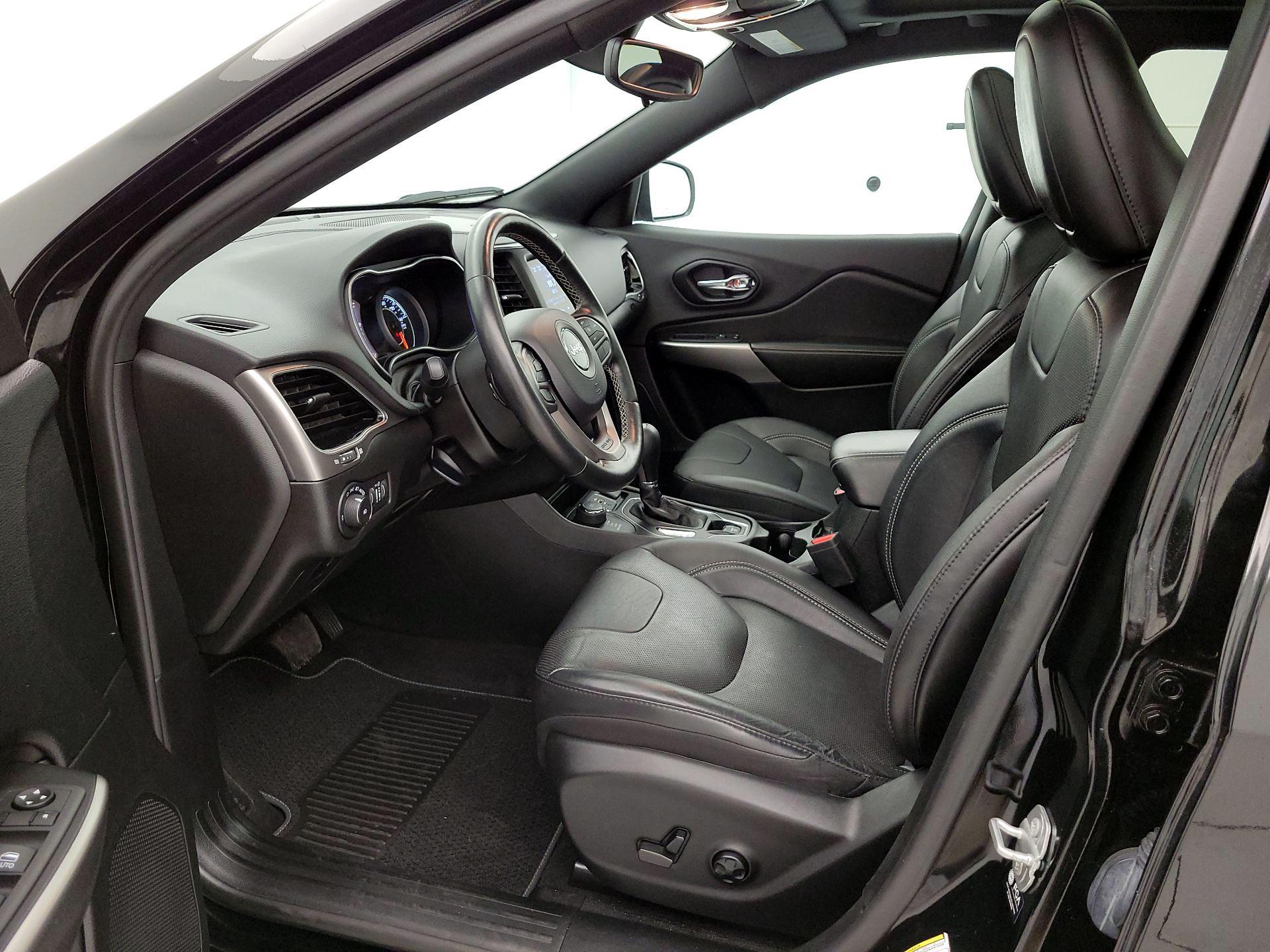 Thumbnail: 2021 Jeep Cherokee - 11