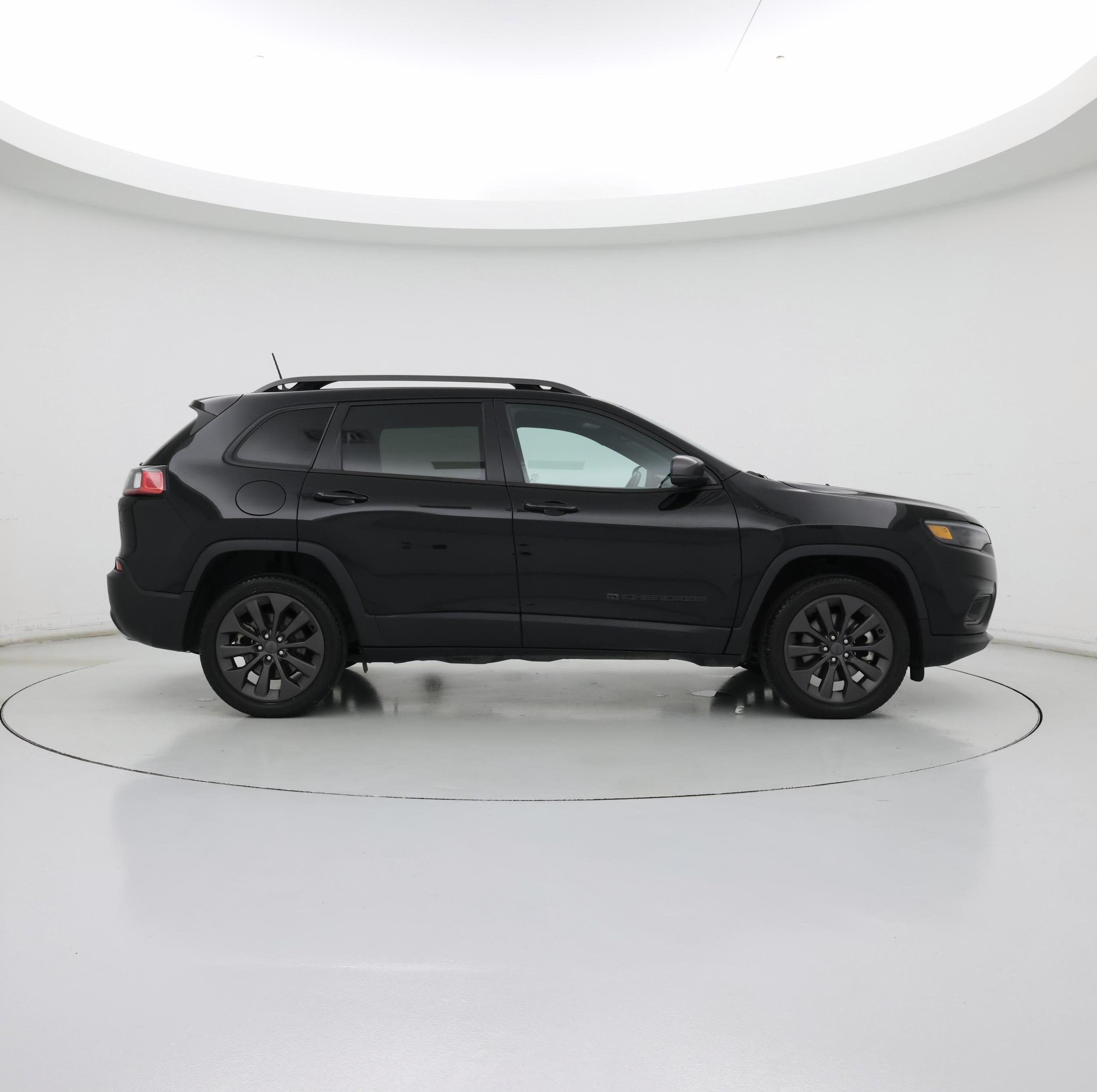 Thumbnail: 2021 Jeep Cherokee - 7