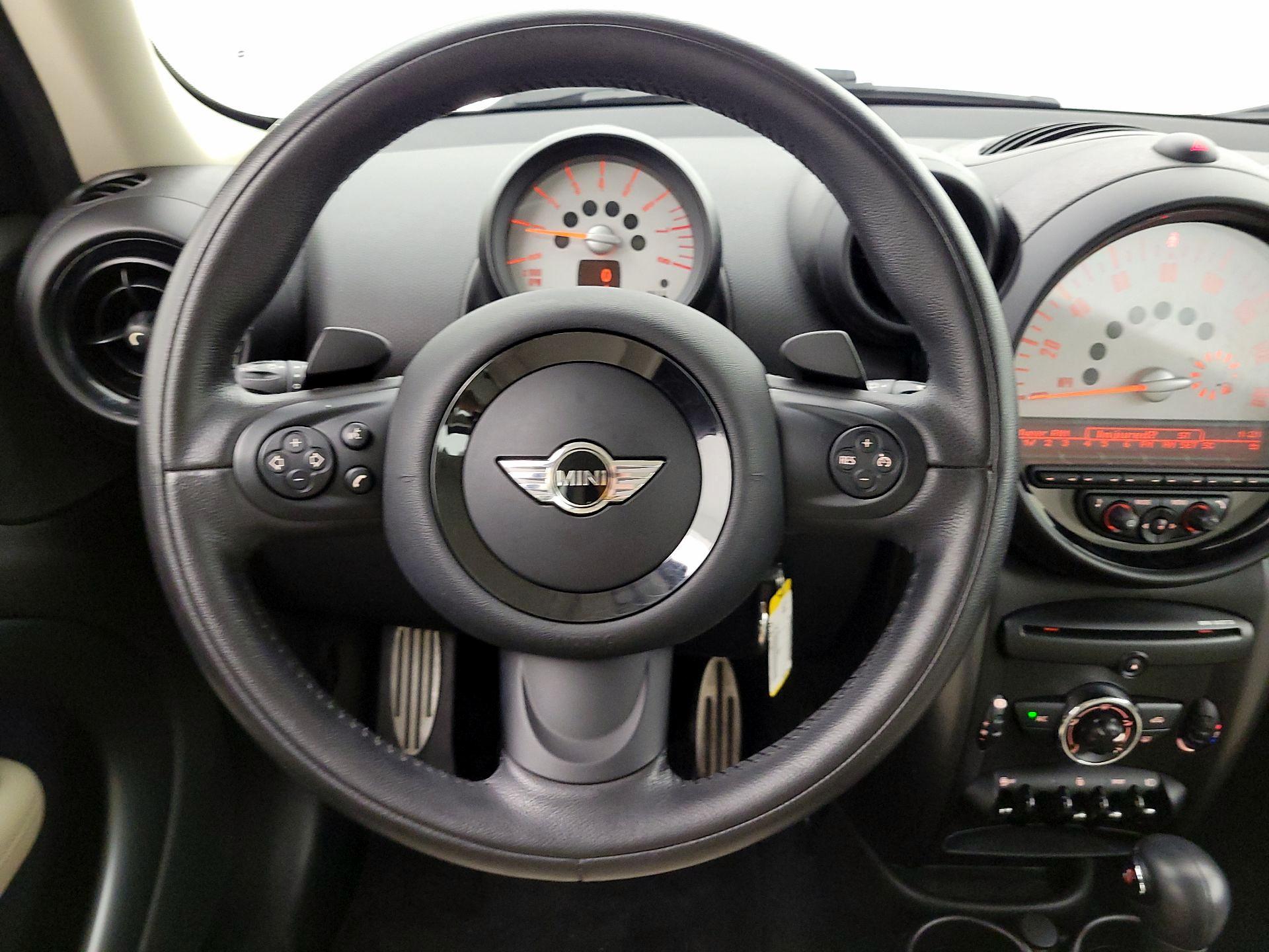 Thumbnail: 2014 MINI Cooper Countryman - 10