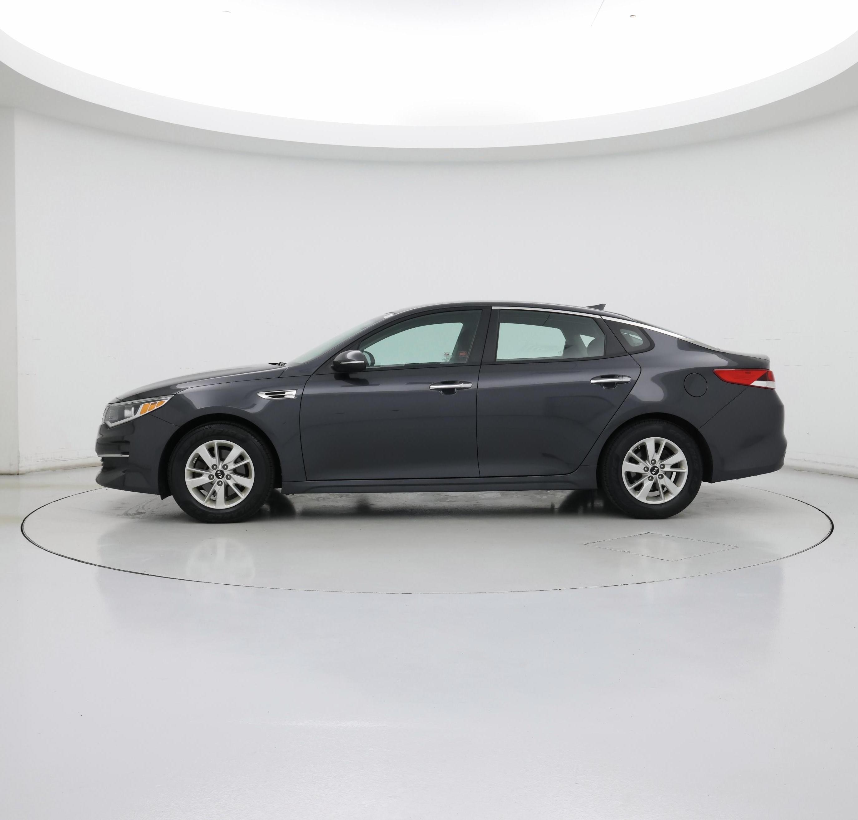 Thumbnail: 2016 Kia Optima - 3