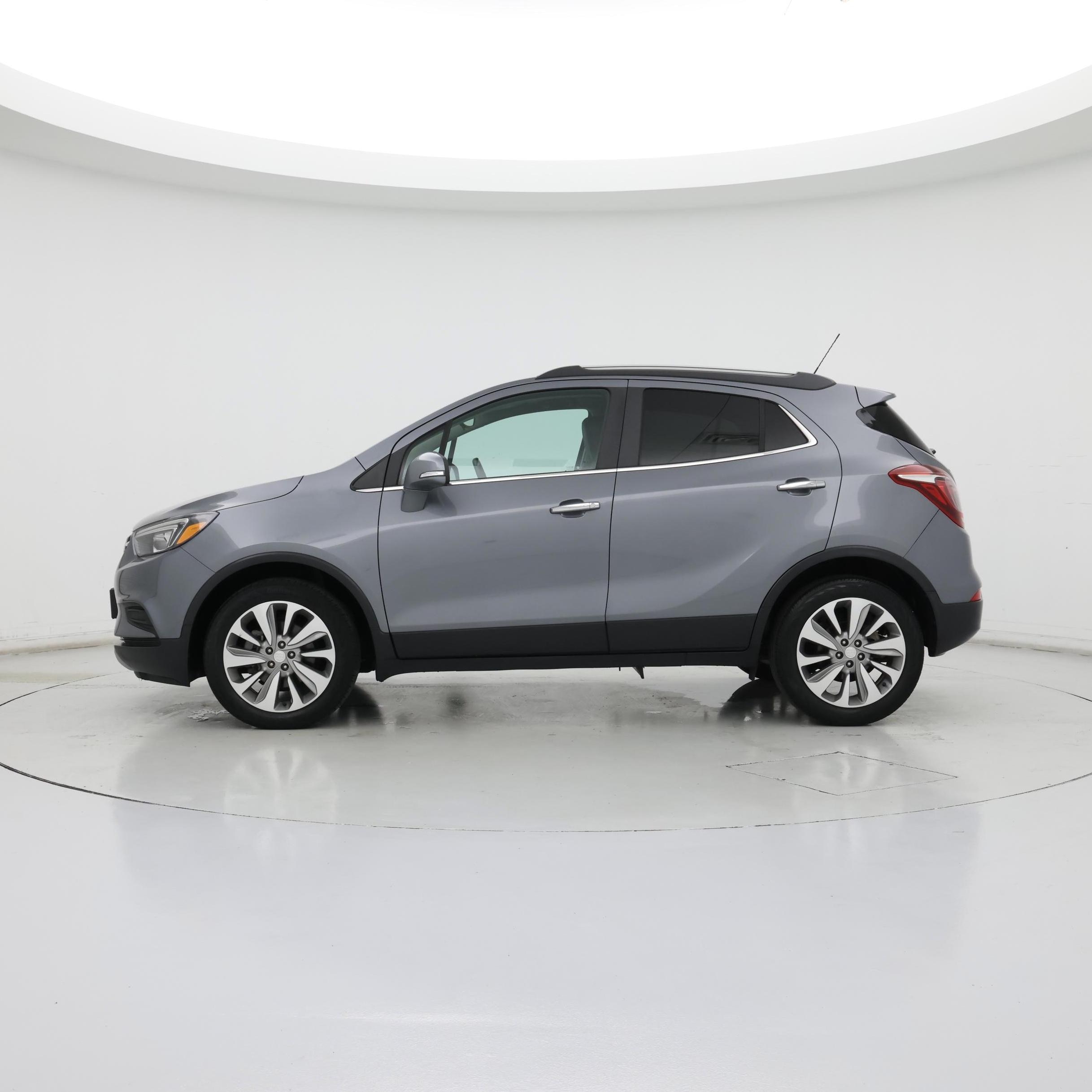 Thumbnail: 2019 Buick Encore - 3