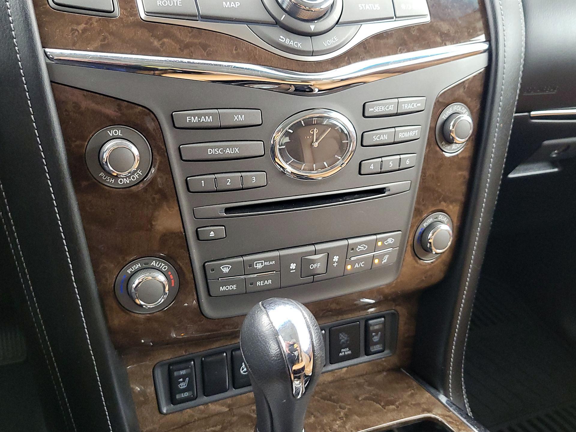 Thumbnail: 2016 INFINITI QX80 - 17