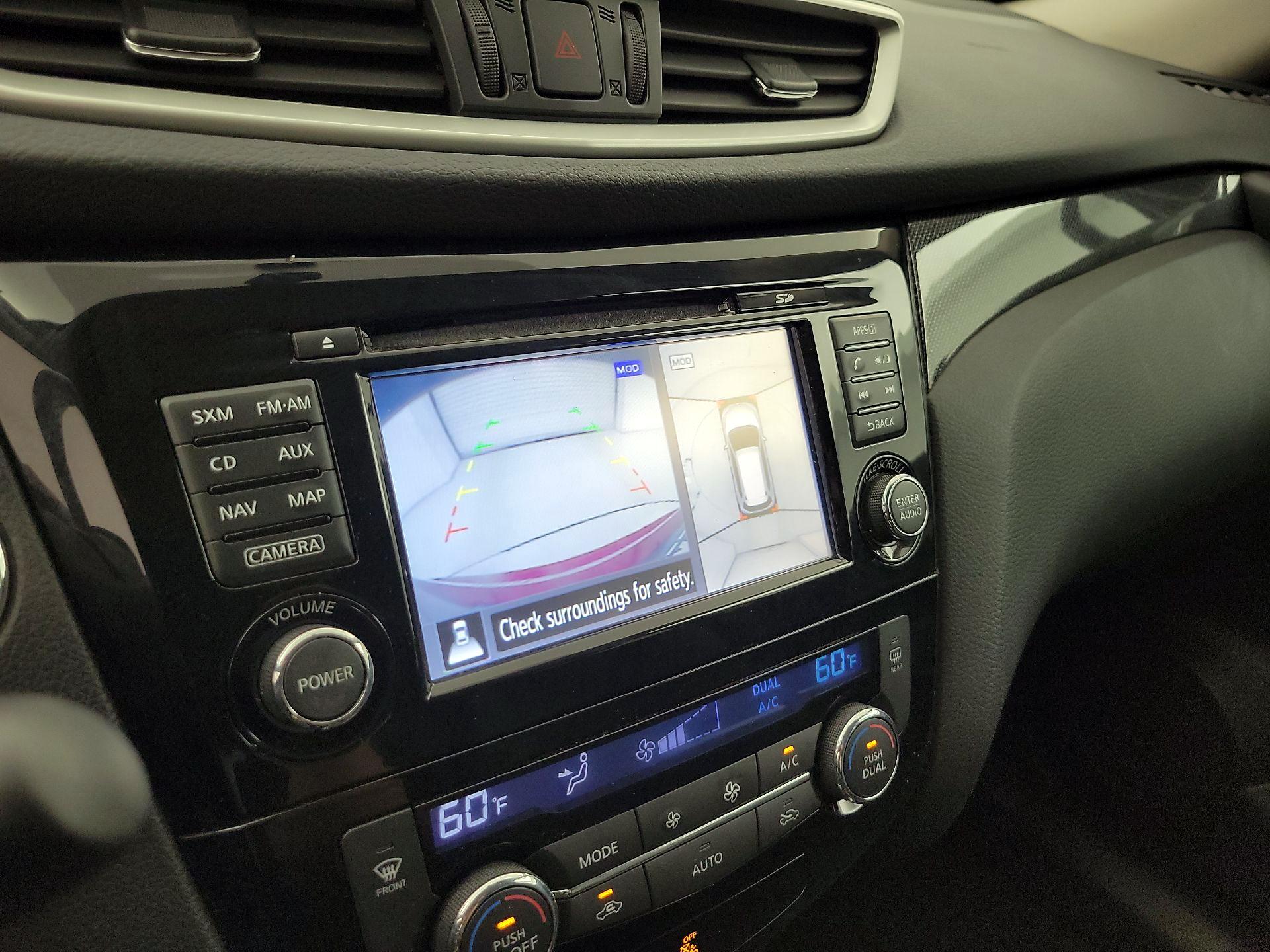 Thumbnail: 2016 Nissan Rogue - 15