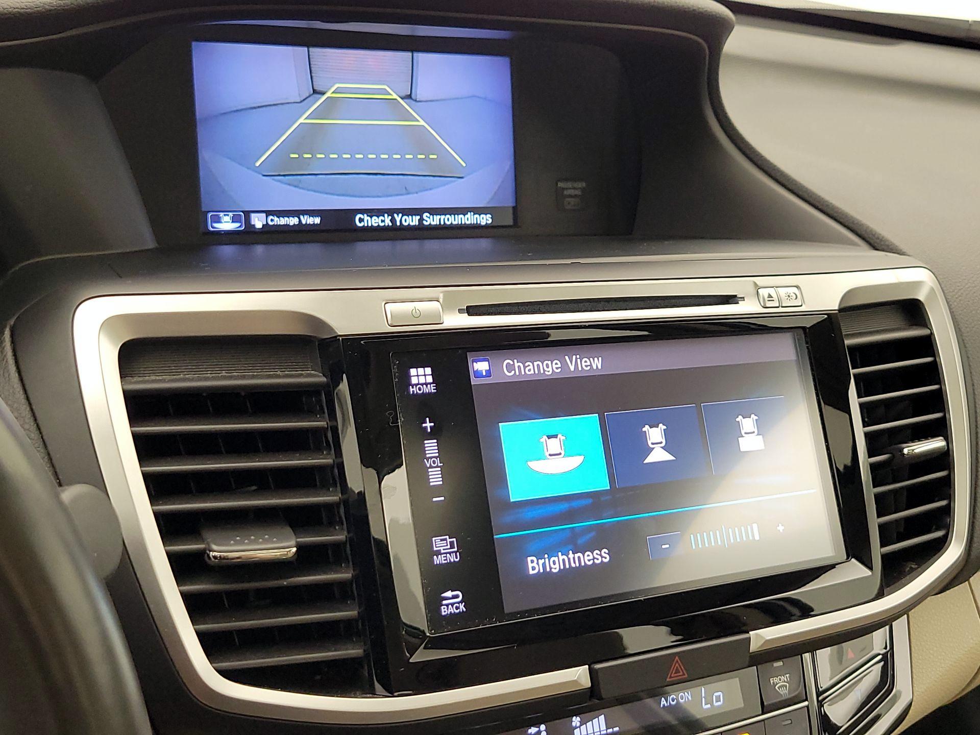 Thumbnail: 2016 Honda Accord - 14