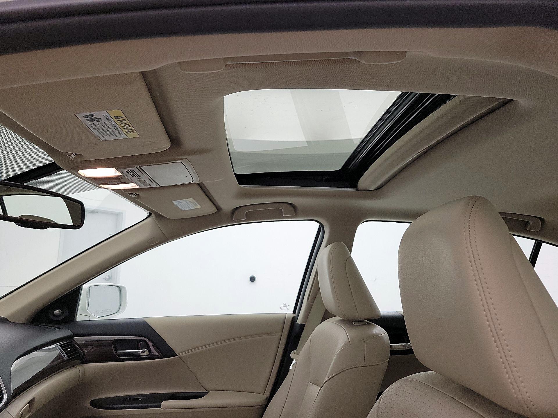 Thumbnail: 2016 Honda Accord - 19