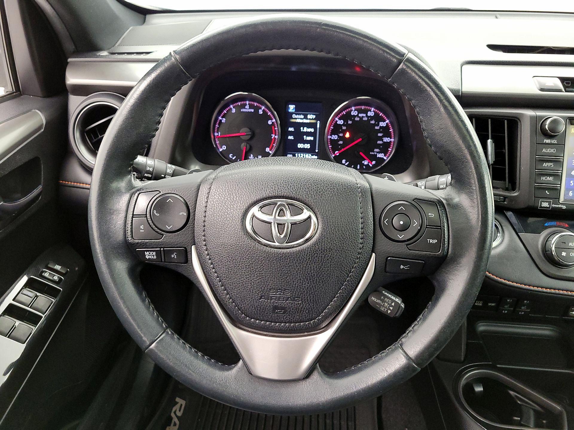 Thumbnail: 2018 Toyota RAV4 - 10