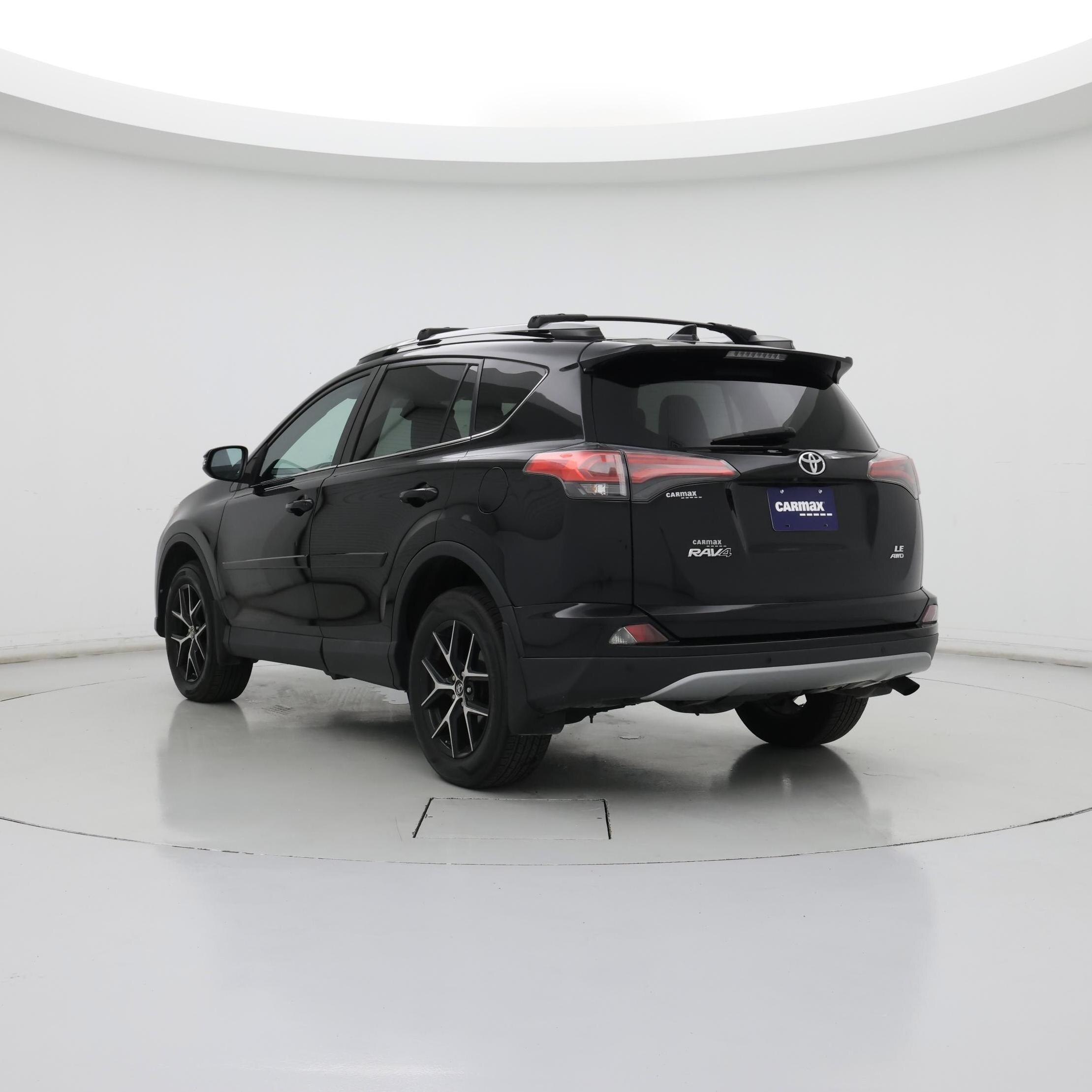 Thumbnail: 2018 Toyota RAV4 - 2