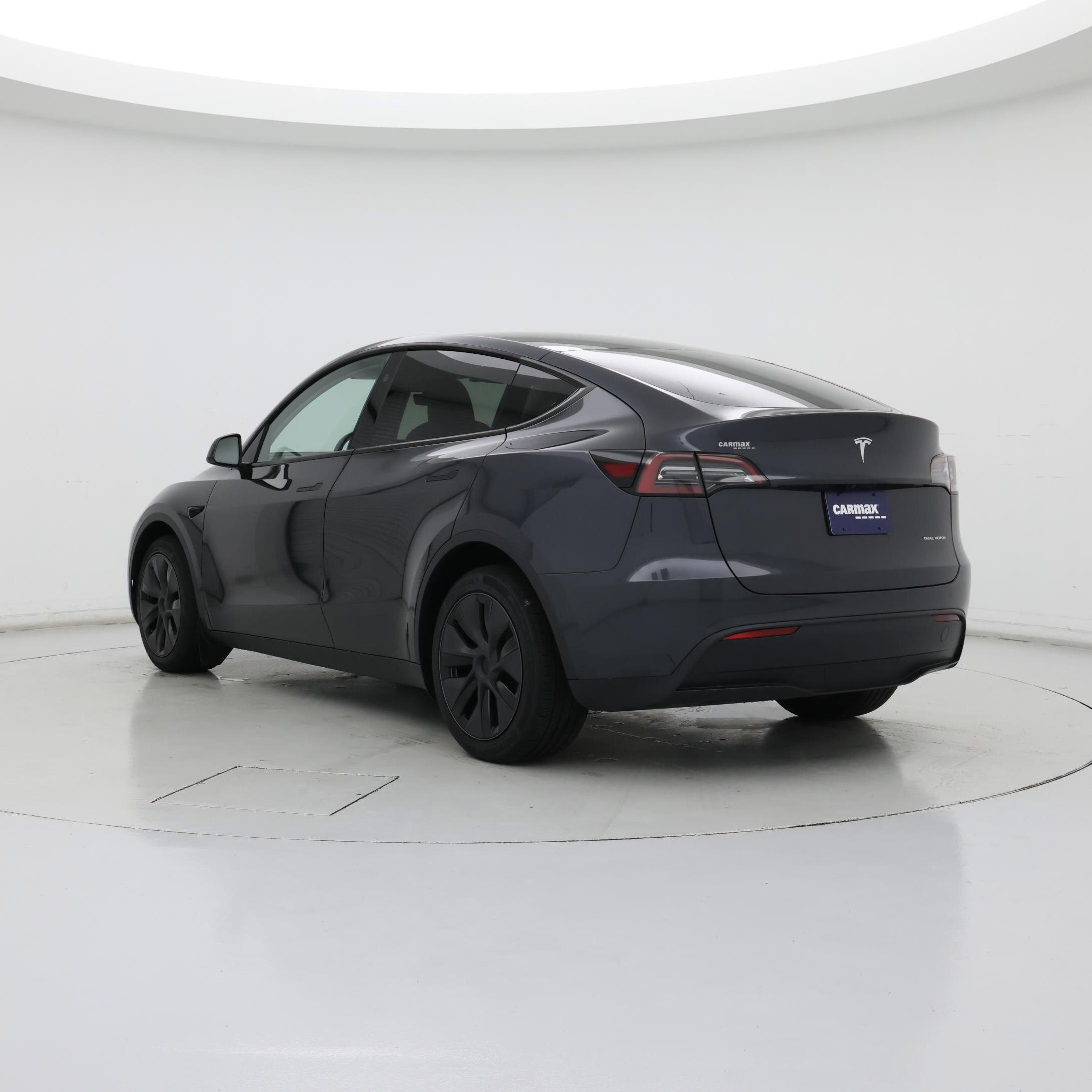 Thumbnail: 2025 Tesla Model Y - 2