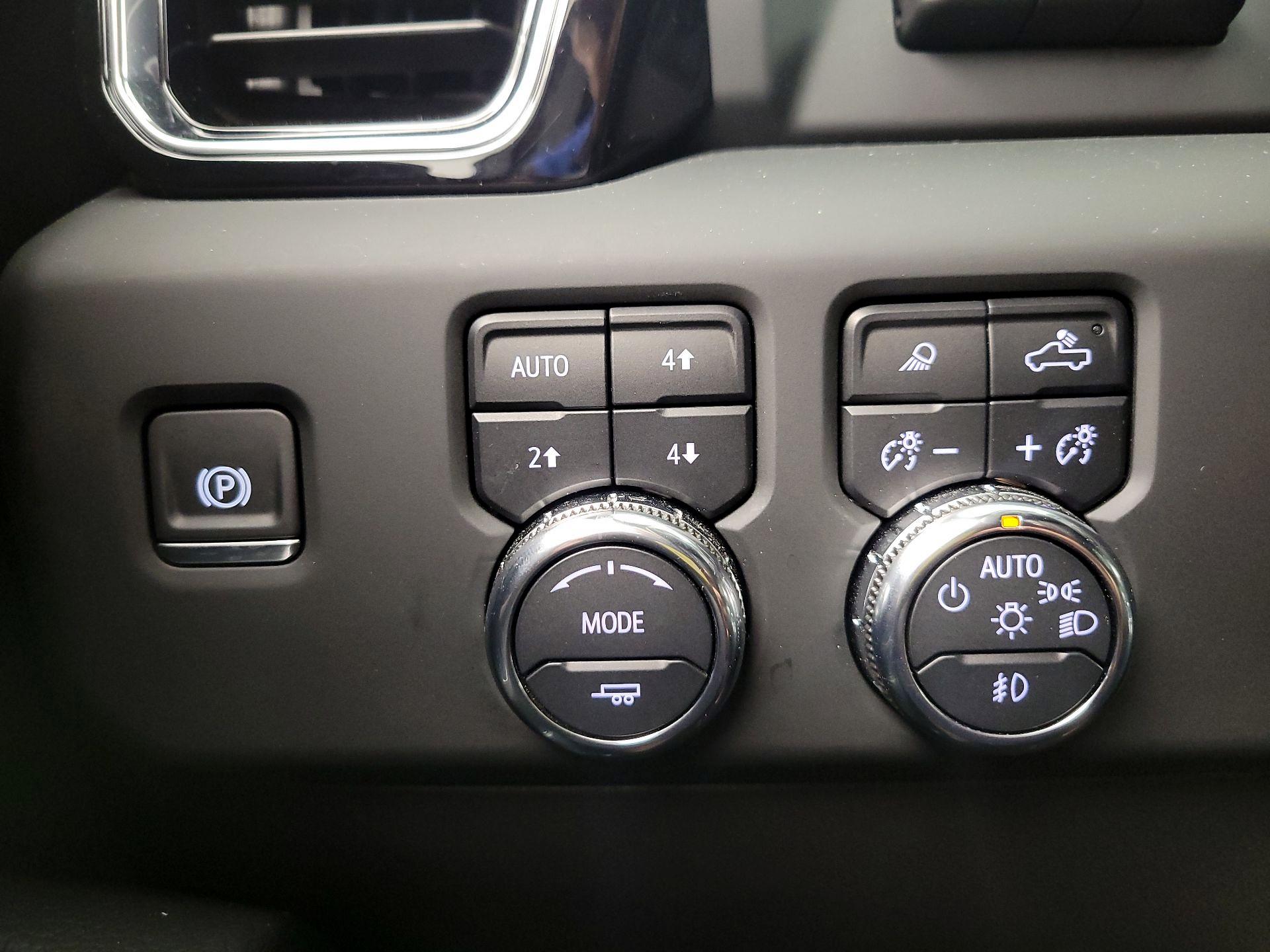 Thumbnail: 2024 GMC Sierra 1500 - 13