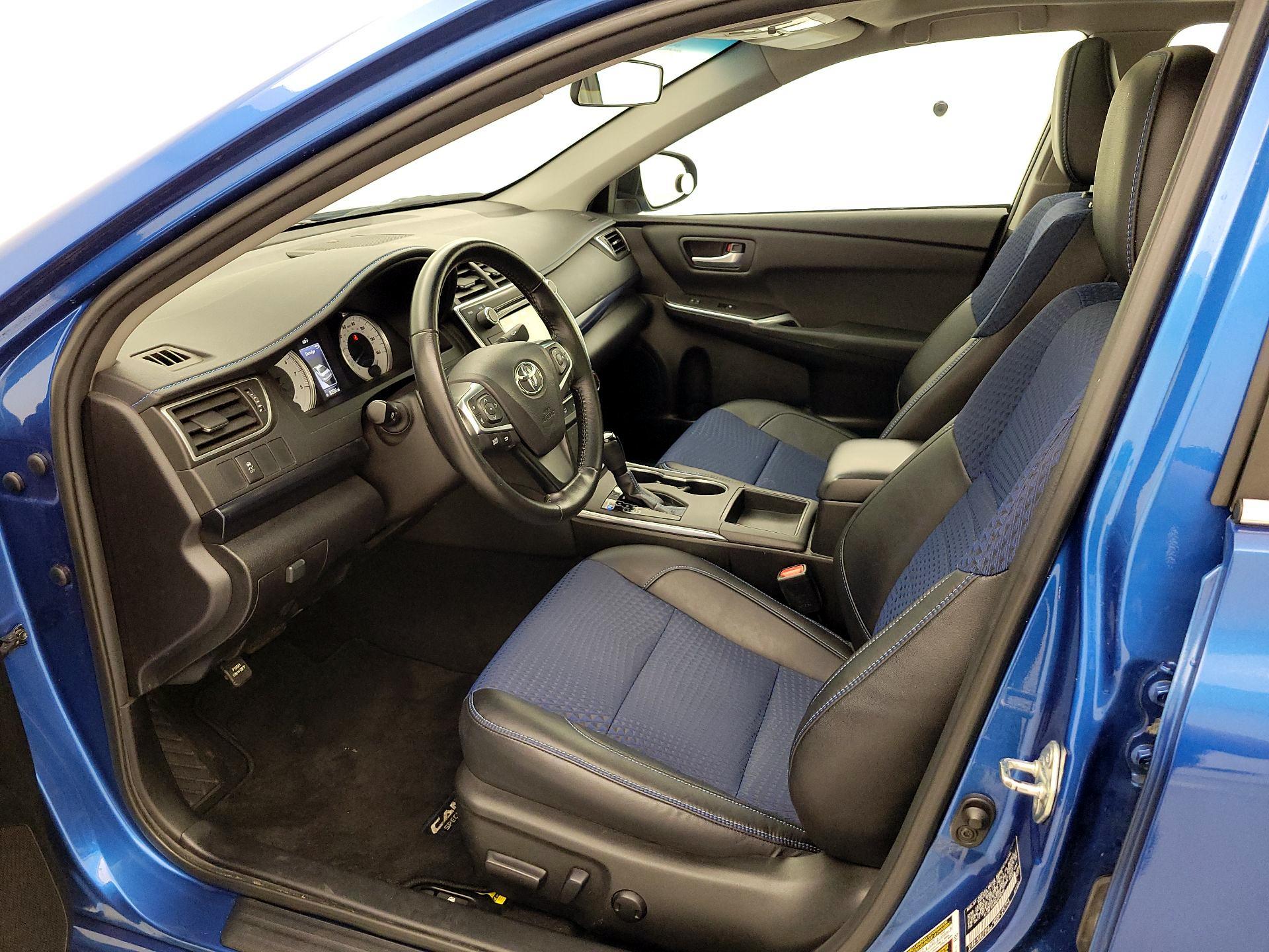 Thumbnail: 2016 Toyota Camry - 11