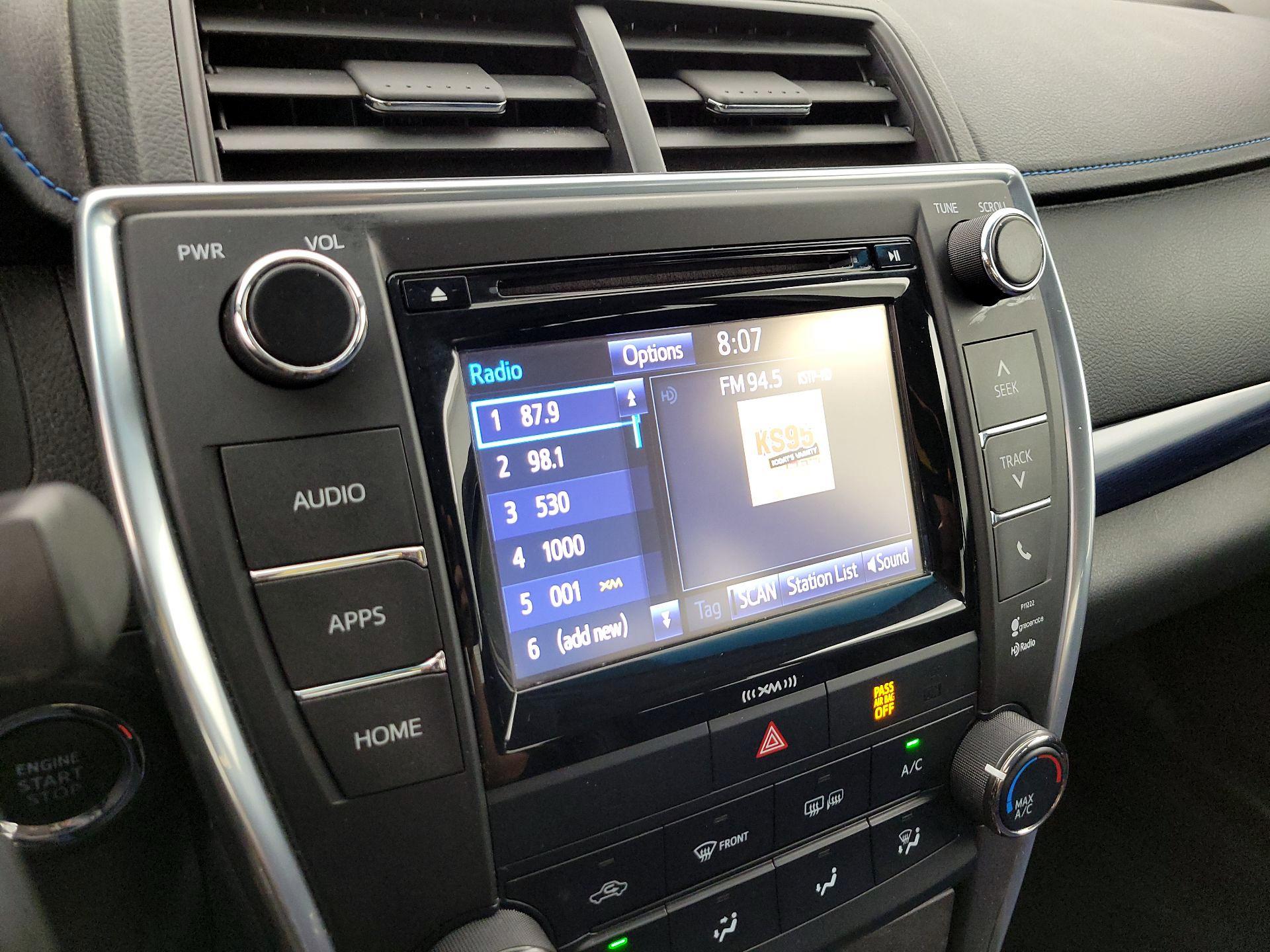 Thumbnail: 2016 Toyota Camry - 15