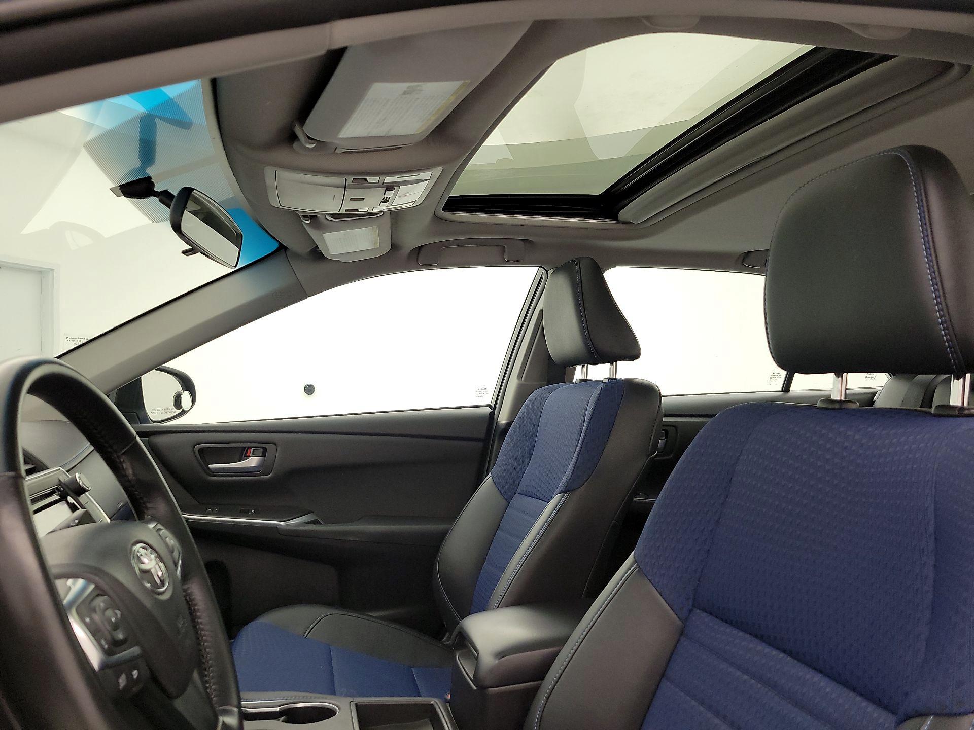 Thumbnail: 2016 Toyota Camry - 19