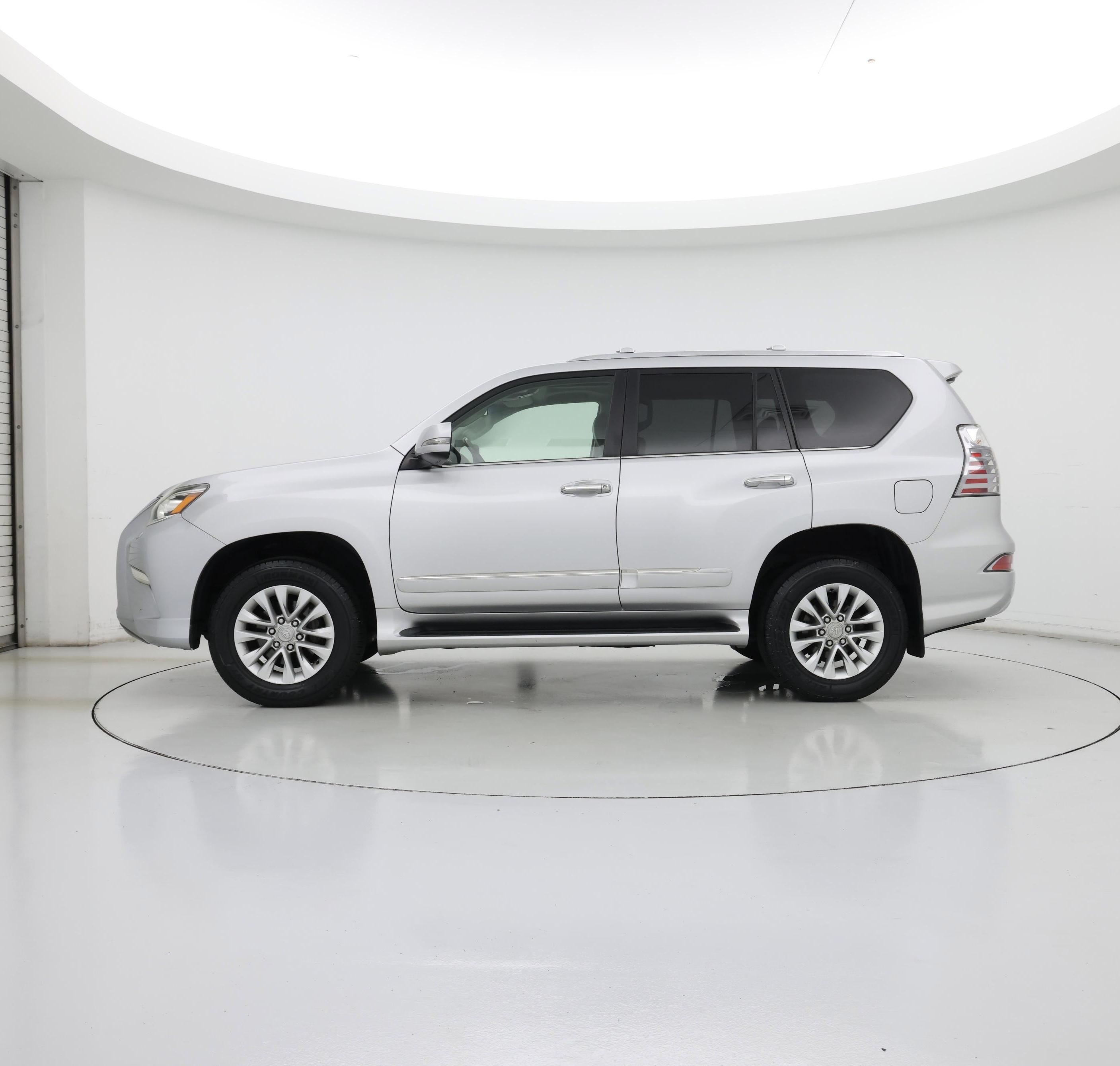 Thumbnail: 2014 Lexus GX - 3