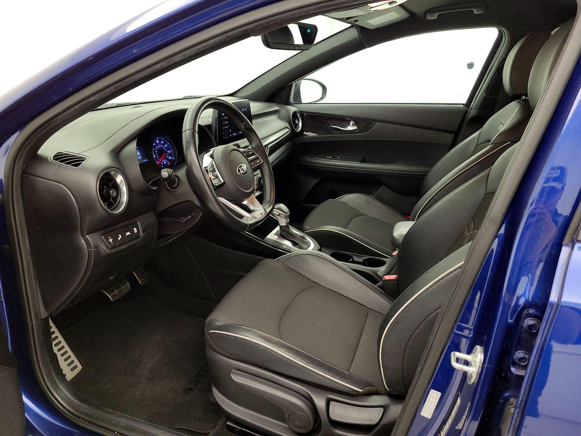 Thumbnail: 2021 Kia Forte - 11